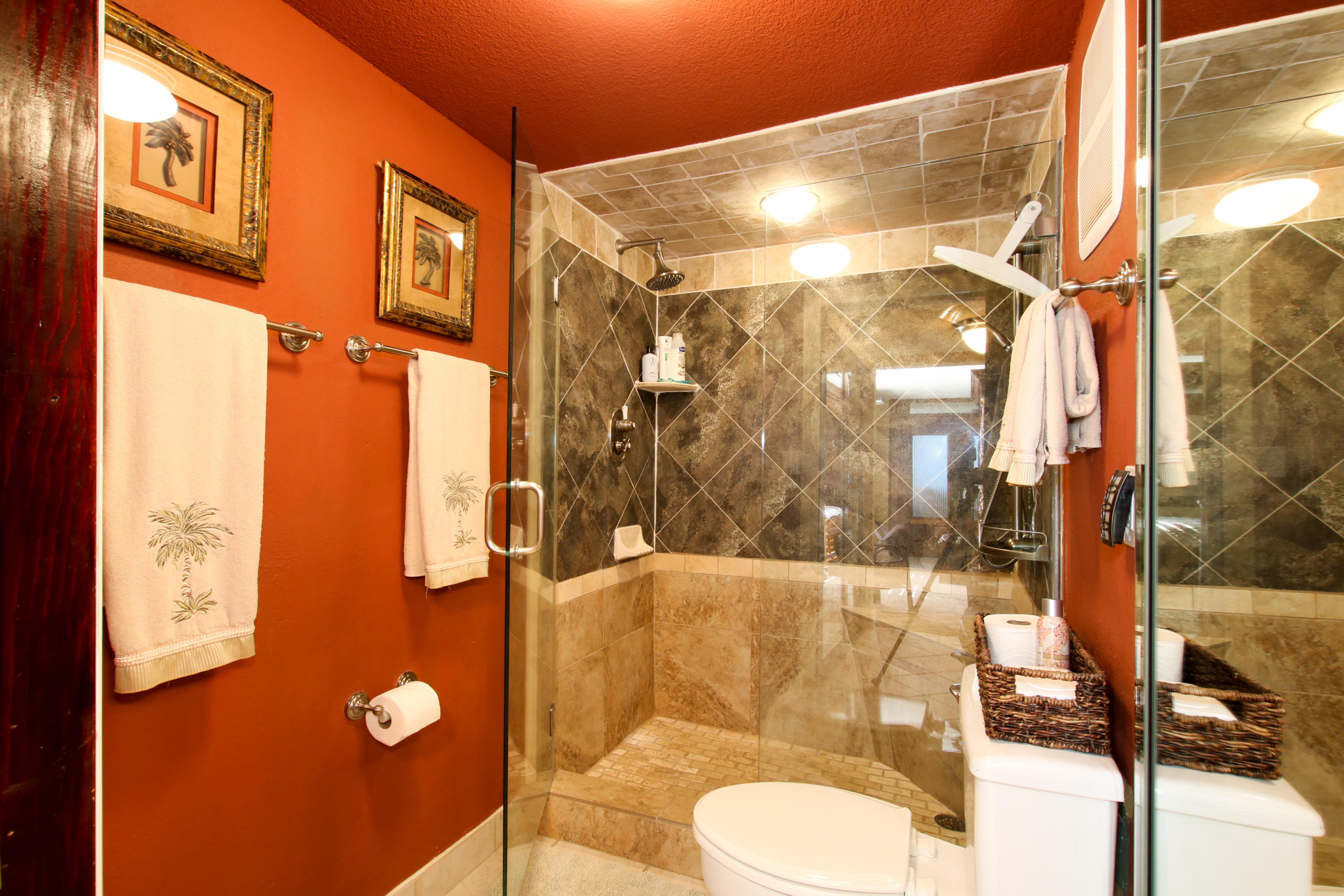 SHORELINE TOWERS 2 - Residential