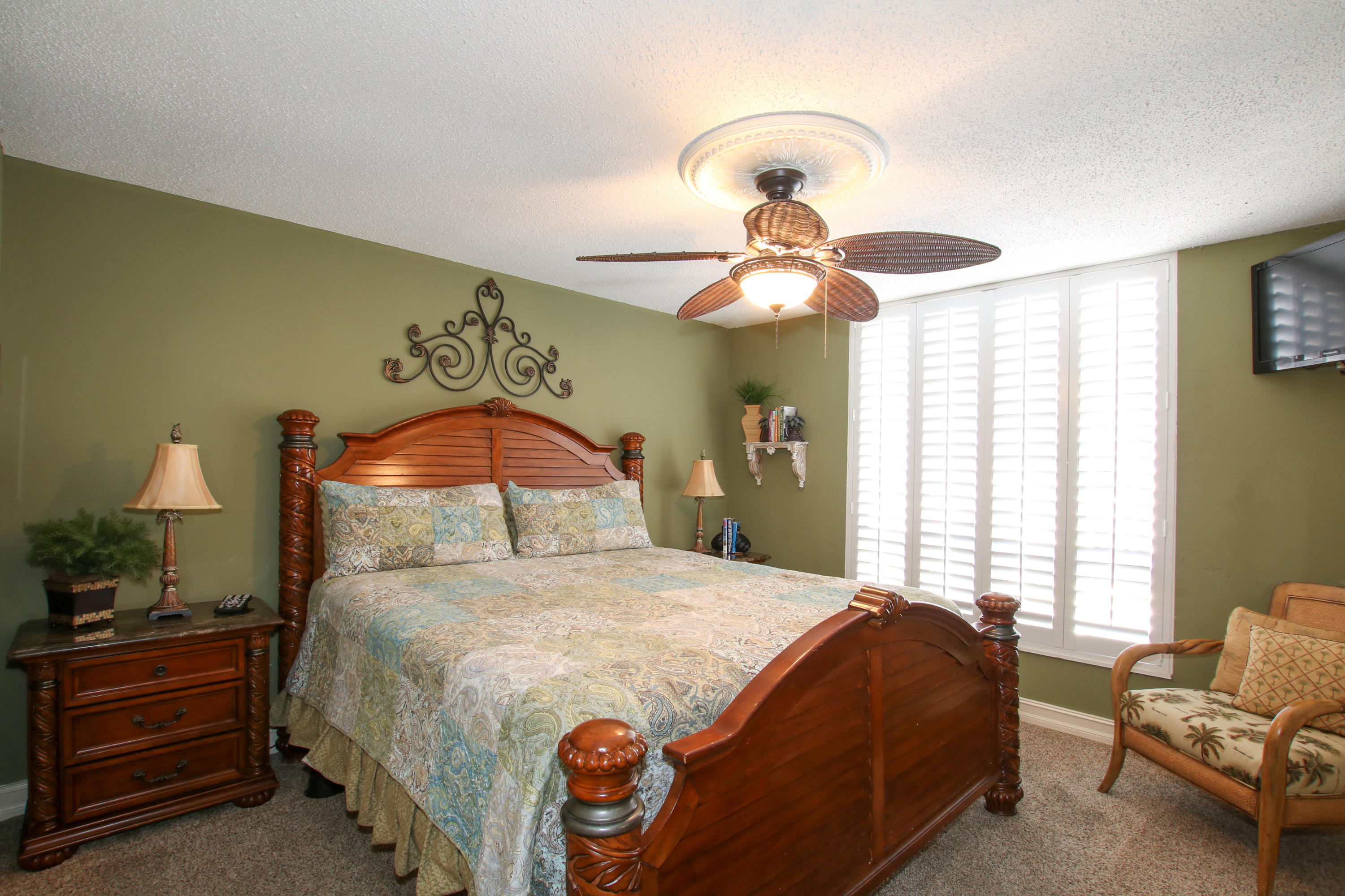 SHORELINE TOWERS 2 - Residential