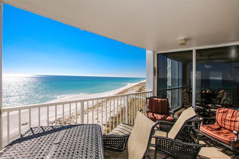 LUXURY GULFFRONT 3BR/2BA CONDO WITH UNOBSTRUCTED VIEWS OF THE BEAUTIFUL GULF OF MEXICO EMERALD GREEN WATER AND SUGAR WHITE SAND BEACH! EXTENSIVE REMODELING OF ENTIRE CONDO INCLUDING A COMPLETE NEWLY REDESIGNED GOURMET KITCHEN WITH CUSTOM CABINETRY, GRANITE COUNTERTOPS, APPLIANCES AND MORE! MODERN BATHS. CONVENIENT WASHER/DRYER IN UNIT. ELEGANT FURNISHINGS & ACCESSORIES. IF YOU ARE LOOKING FOR A RESIDENCE THAT YOU CAN ENJOY BREATHTAKING SUNRISES, SUNSETS, BOATING ACTIVITIES, PARASAILING, DOLPHINS AND FISH SWIMMING BY, THIS 7TH FLOOR CONDO OVERLOOKING THE WATER HAS IT ALL. SHORELINE TOWERS IS IN THE HEART OF DESTIN CLOSE TO EVERYTHING. AMENITIES INCLUDE WELL LANDSCAPED GROUNDS, EXERCISE ROOM, SEASONALLY HEATED POOL, TENNIS AND MORE! GREAT FOR RESIDENCE OR VACATION RENTAL! A MUST SEE!