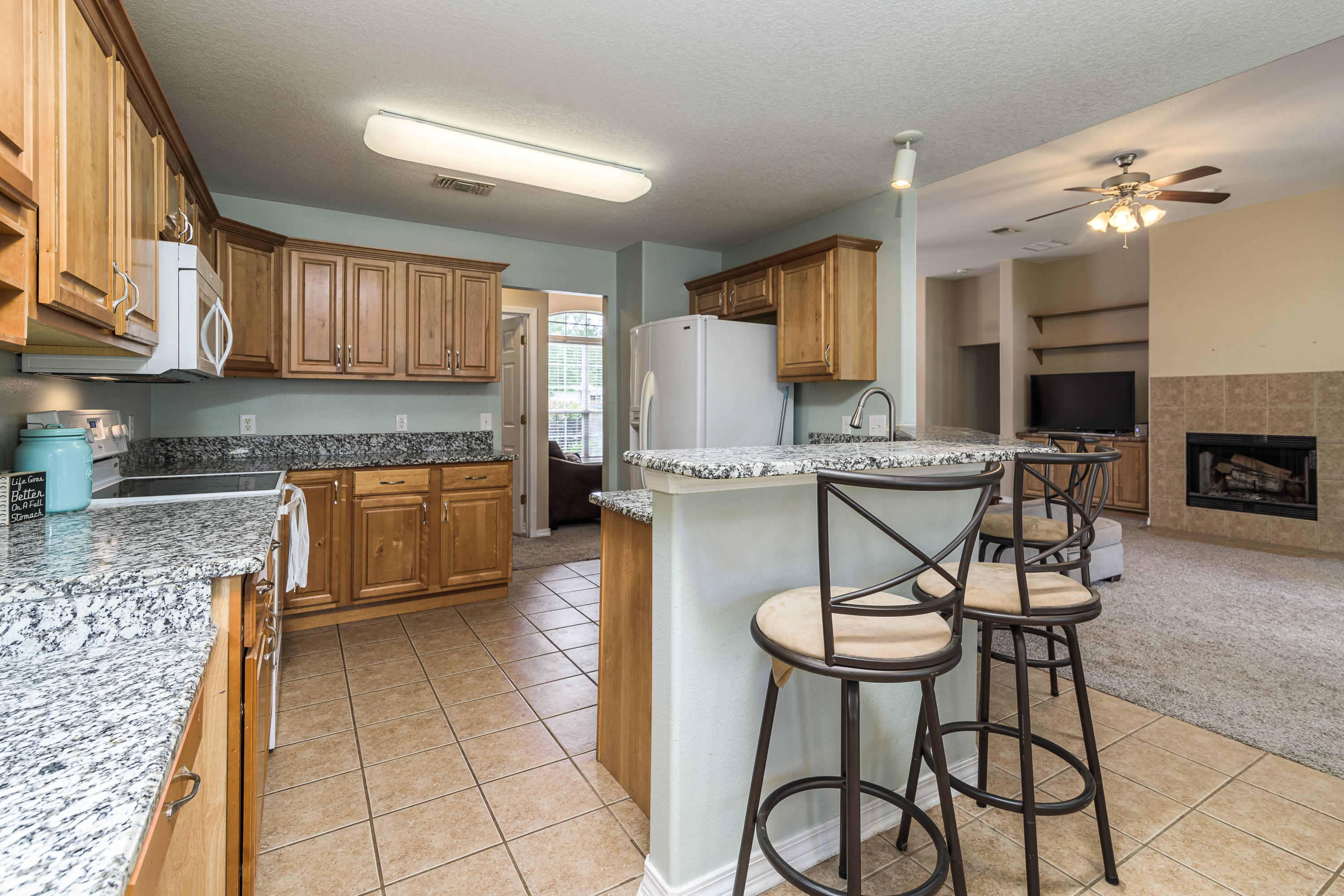 QUAYSIDE VILLAGE PH III - Residential