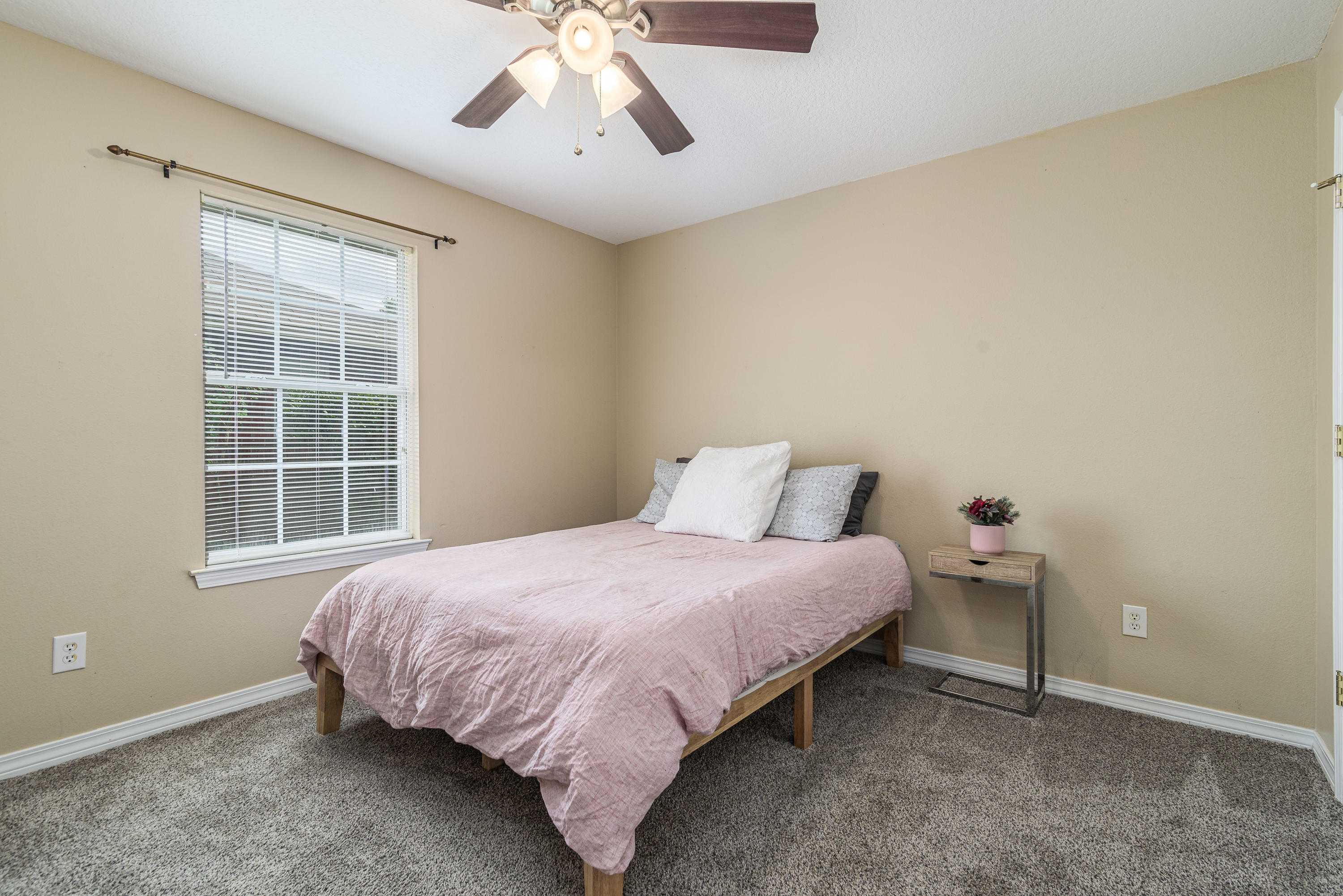 QUAYSIDE VILLAGE PH III - Residential