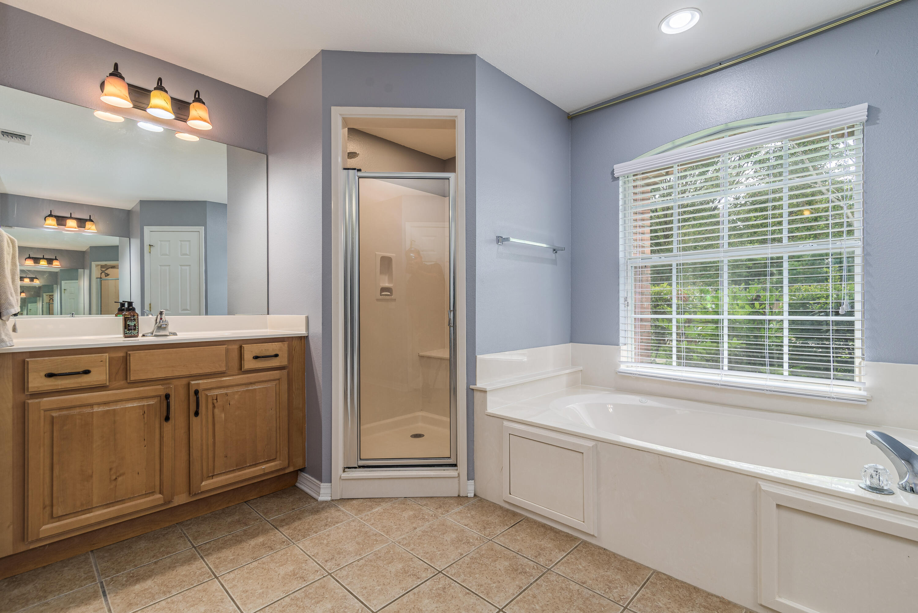 QUAYSIDE VILLAGE PH III - Residential