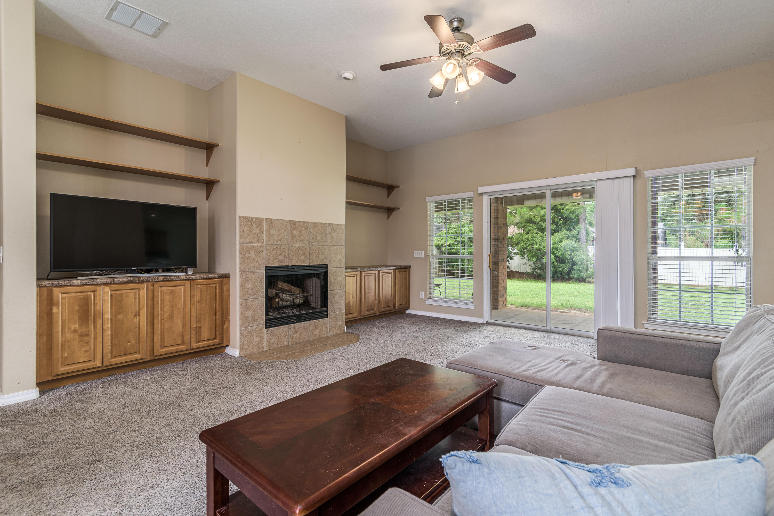 QUAYSIDE VILLAGE PH III - Residential