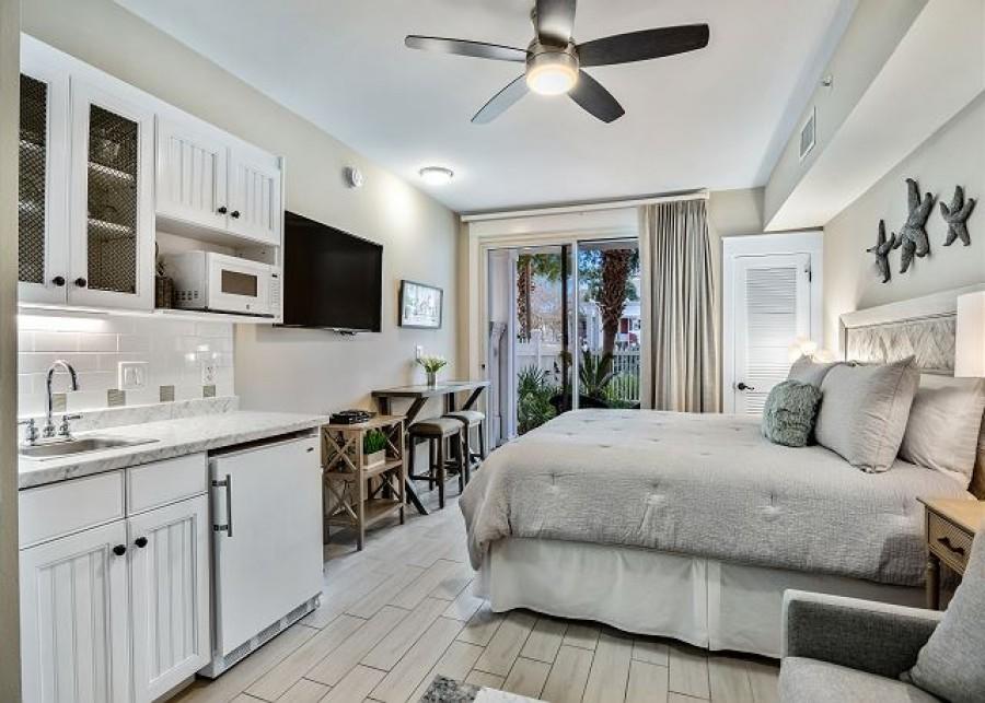 PILOT HOUSE - Residential