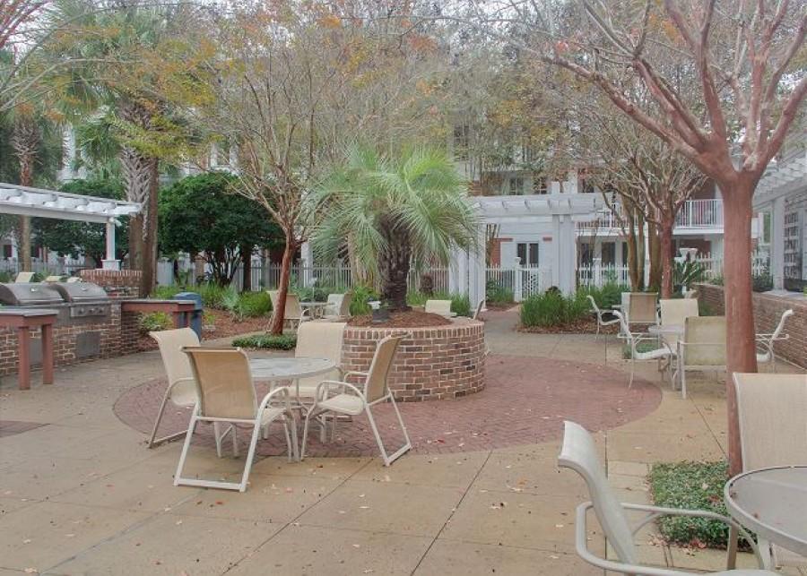 PILOT HOUSE - Residential