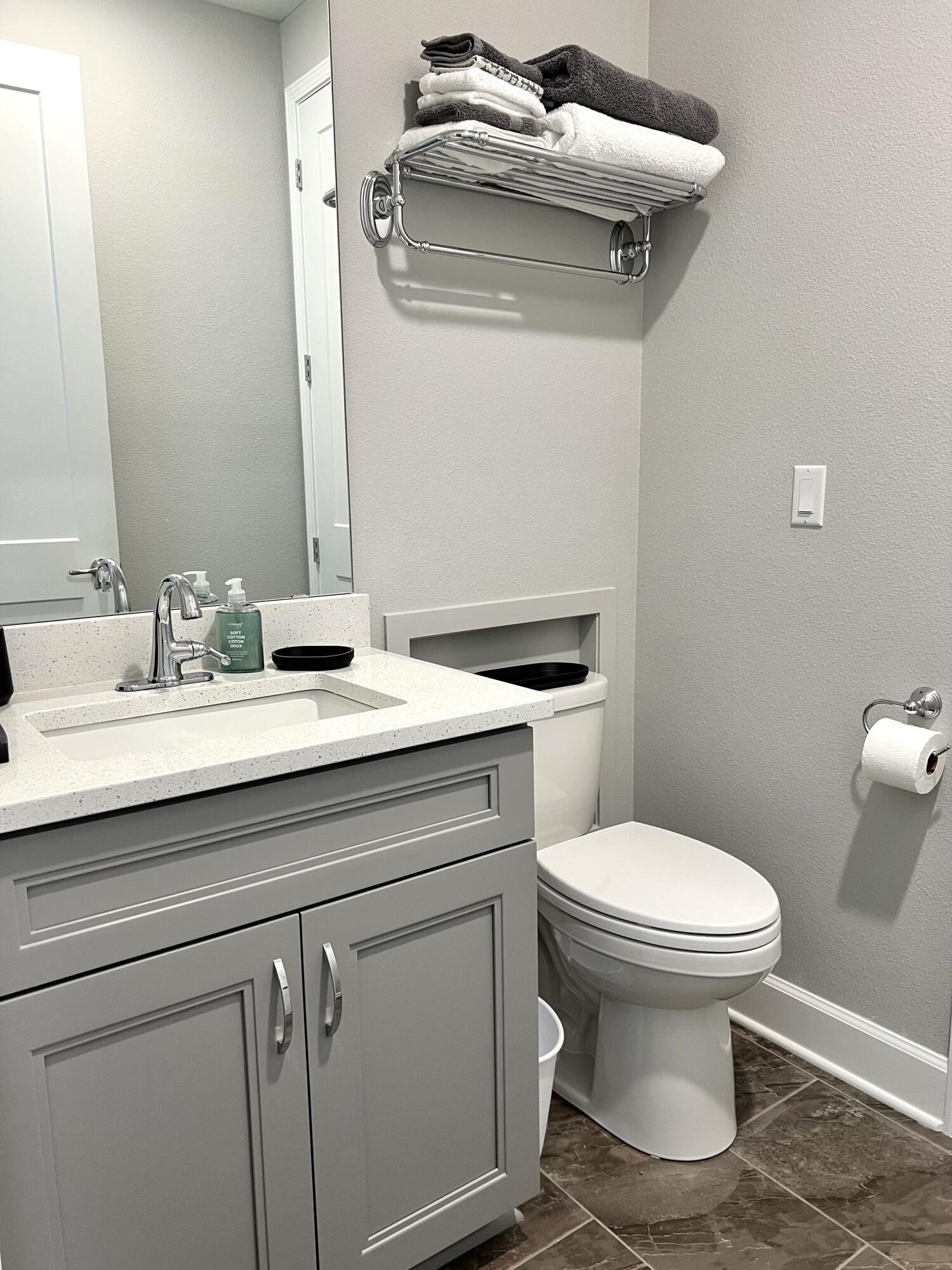 HELMS & ALLEN S/D LOTS 17 & 18 - Residential Lease