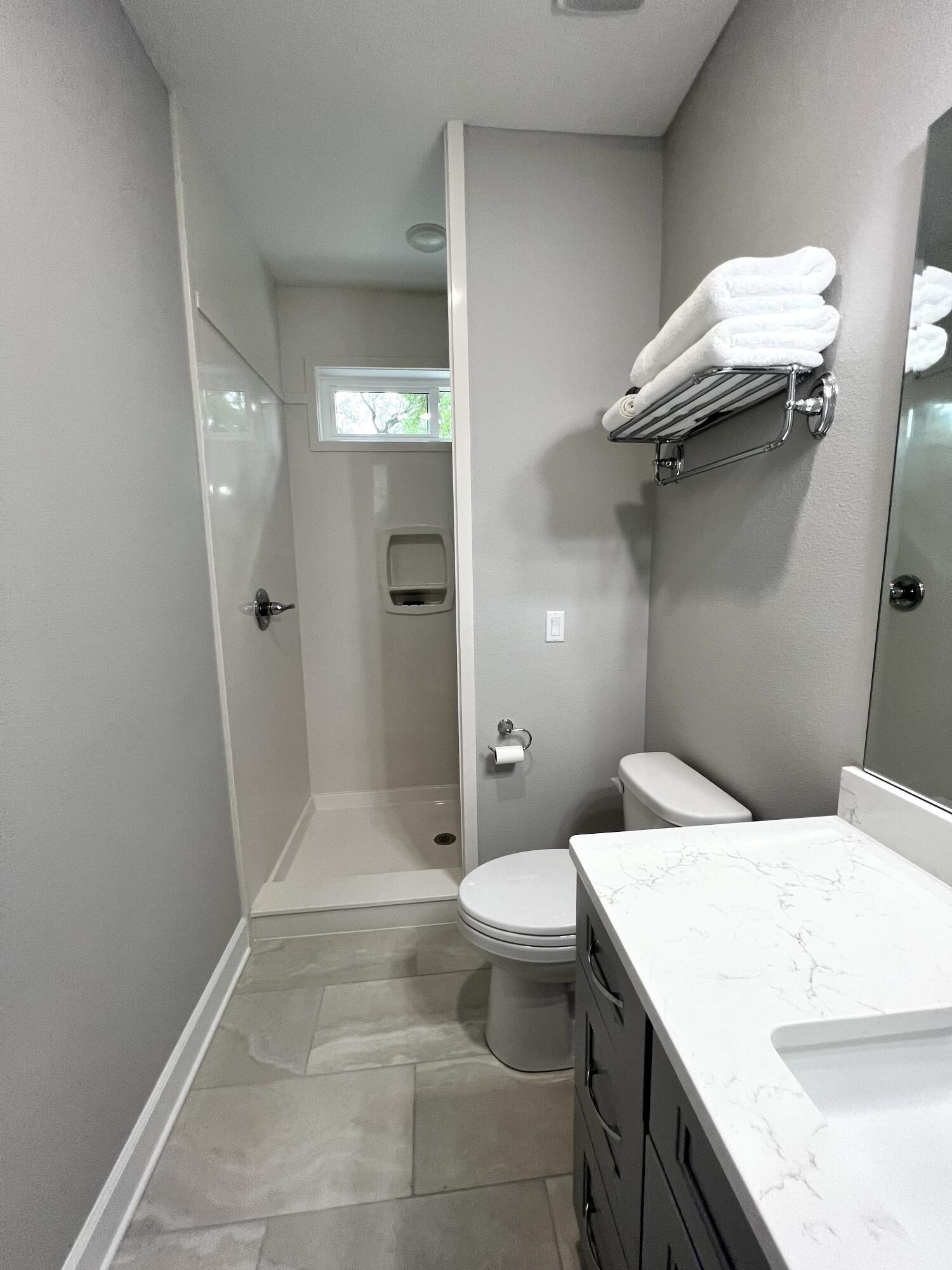 HELMS & ALLEN S/D LOTS 17 & 18 - Residential Lease