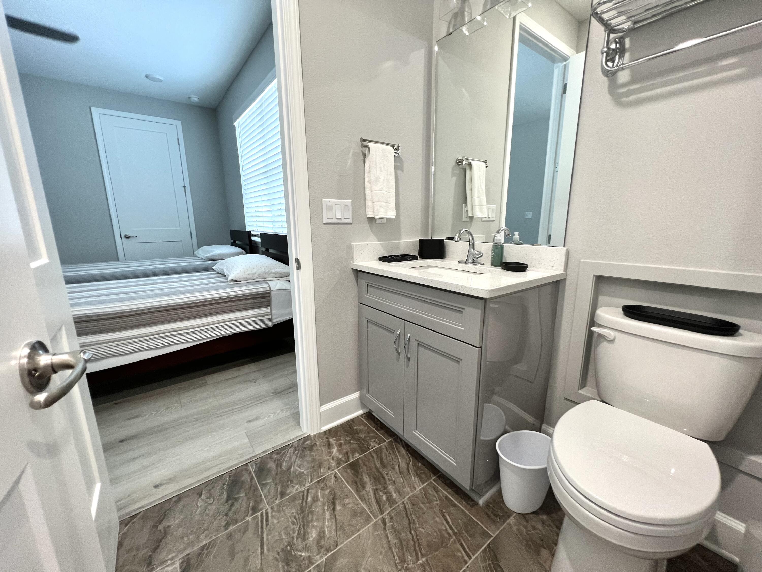 HELMS & ALLEN S/D LOTS 17 & 18 - Residential Lease