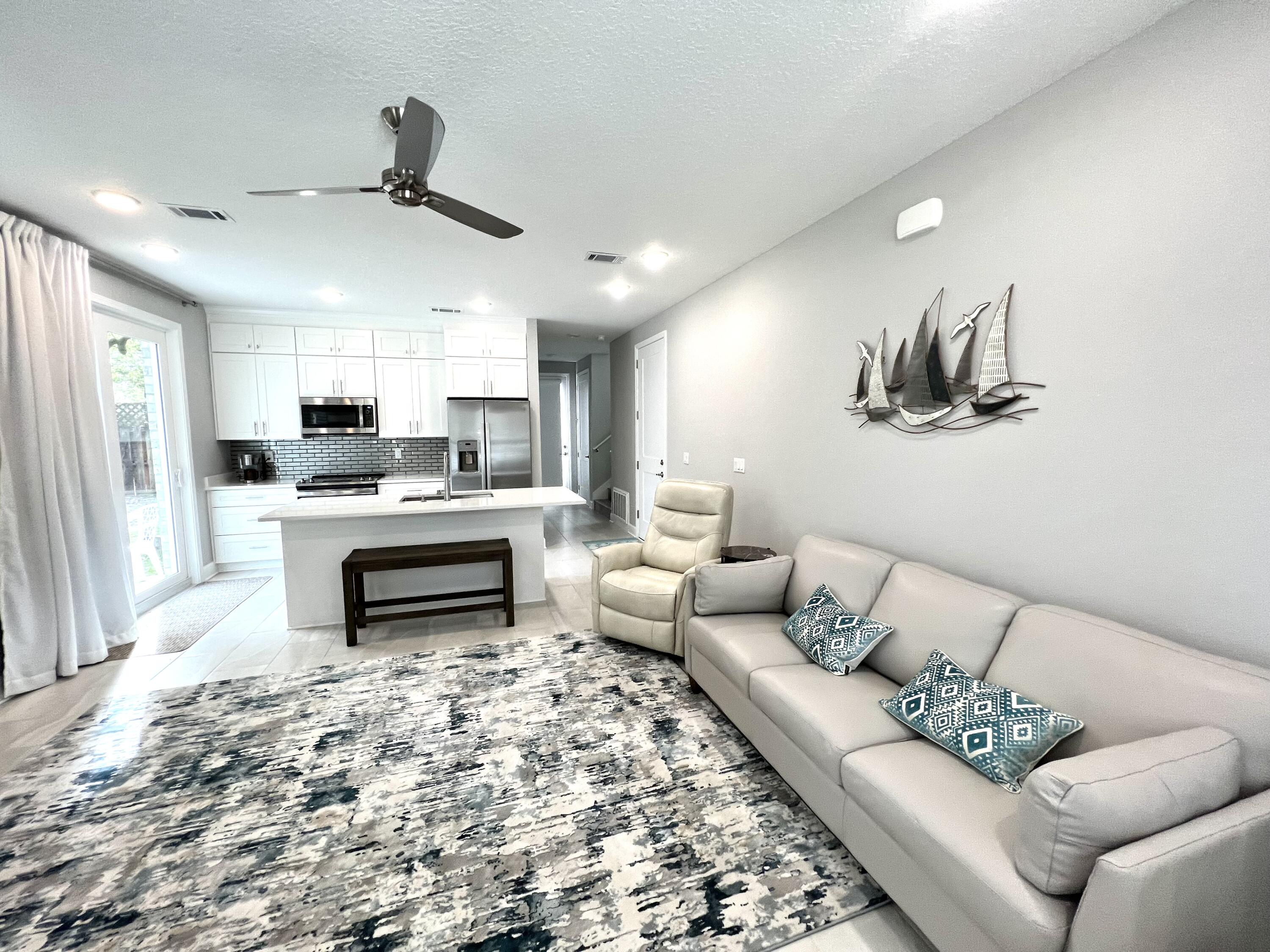 HELMS & ALLEN S/D LOTS 17 & 18 - Residential Lease