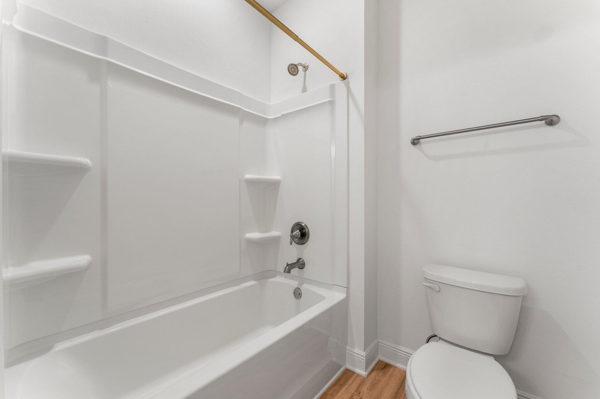 Waltons Landing - Residential Lease