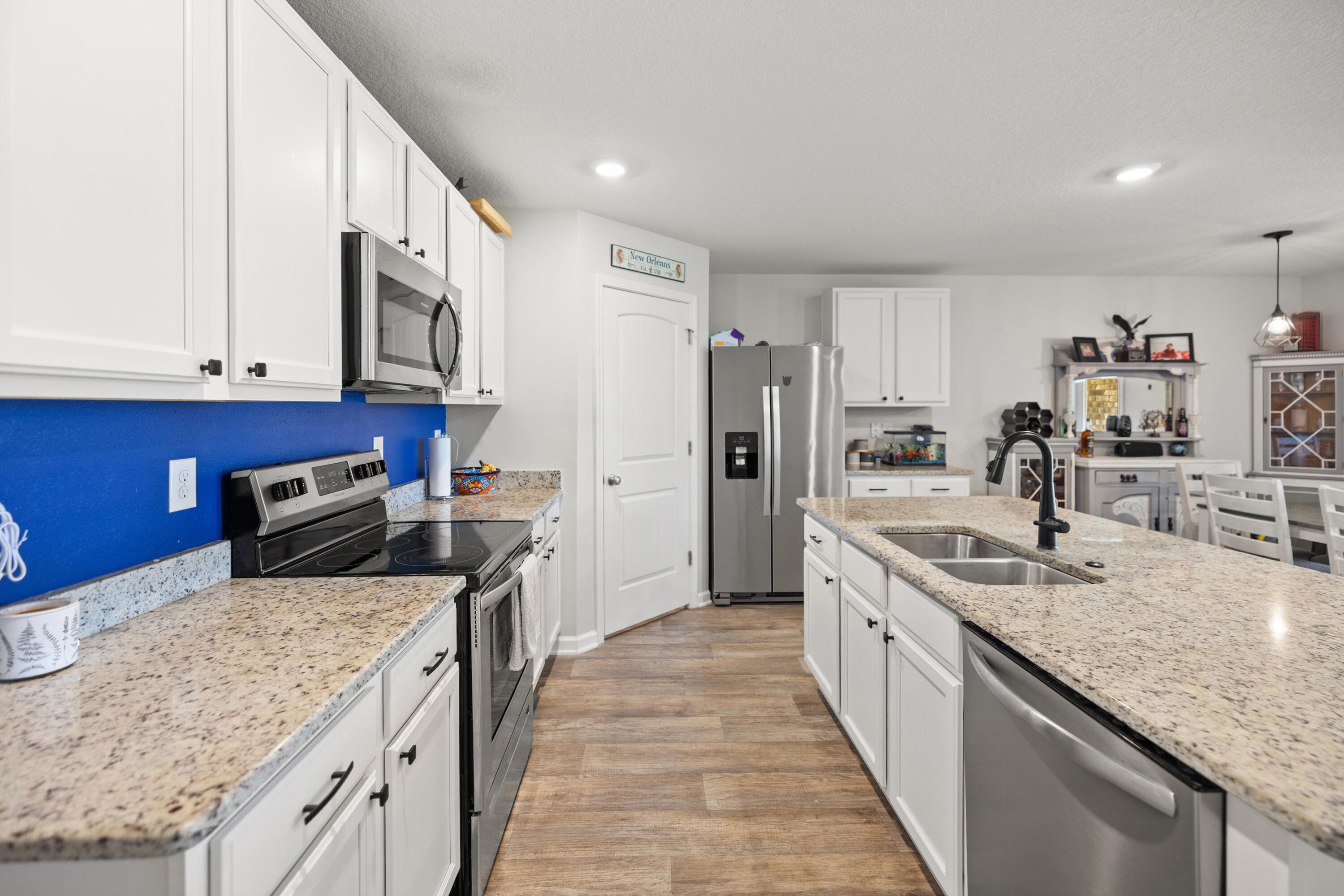 REDSTONE ESTATES - Residential Lease