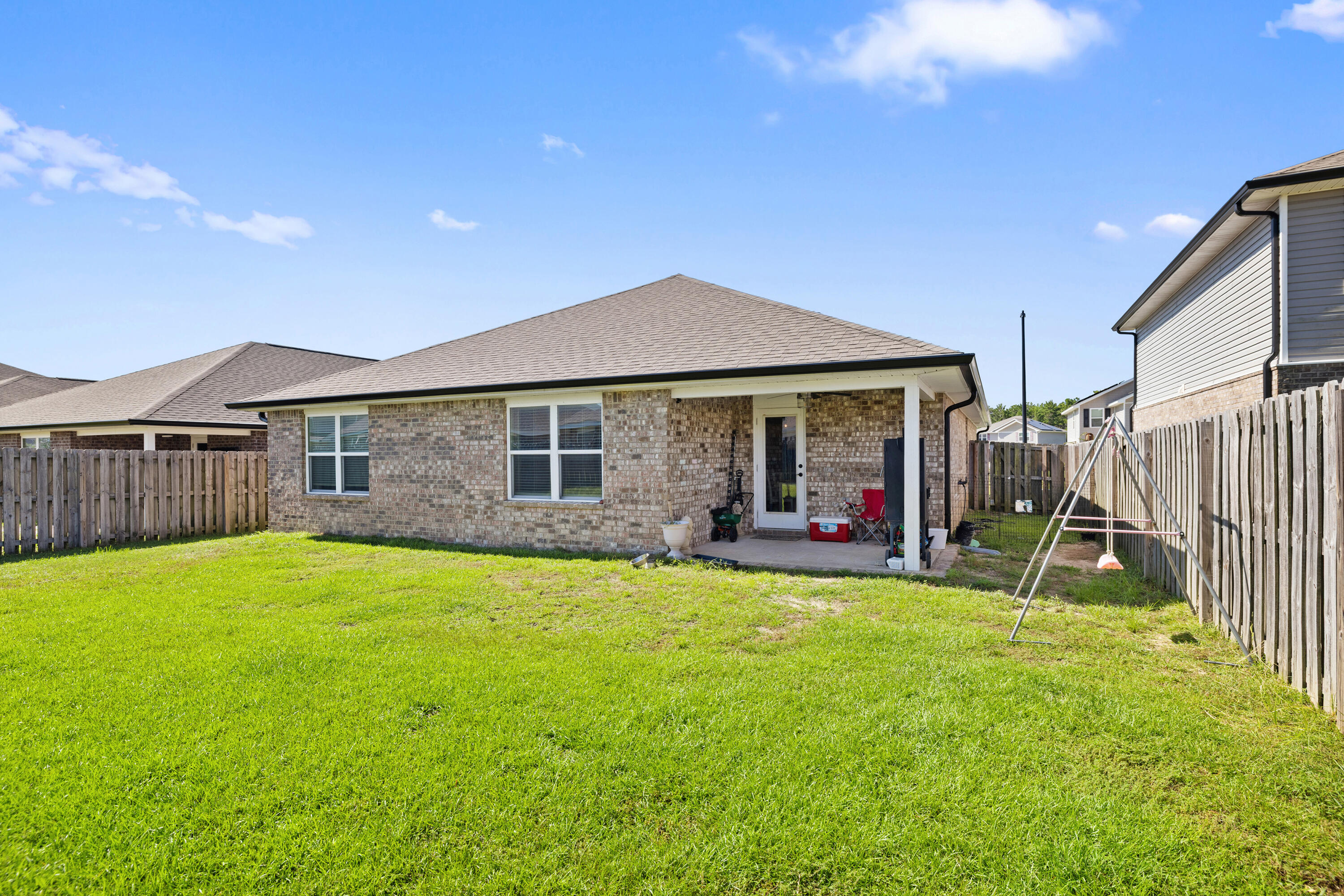 REDSTONE ESTATES - Residential Lease
