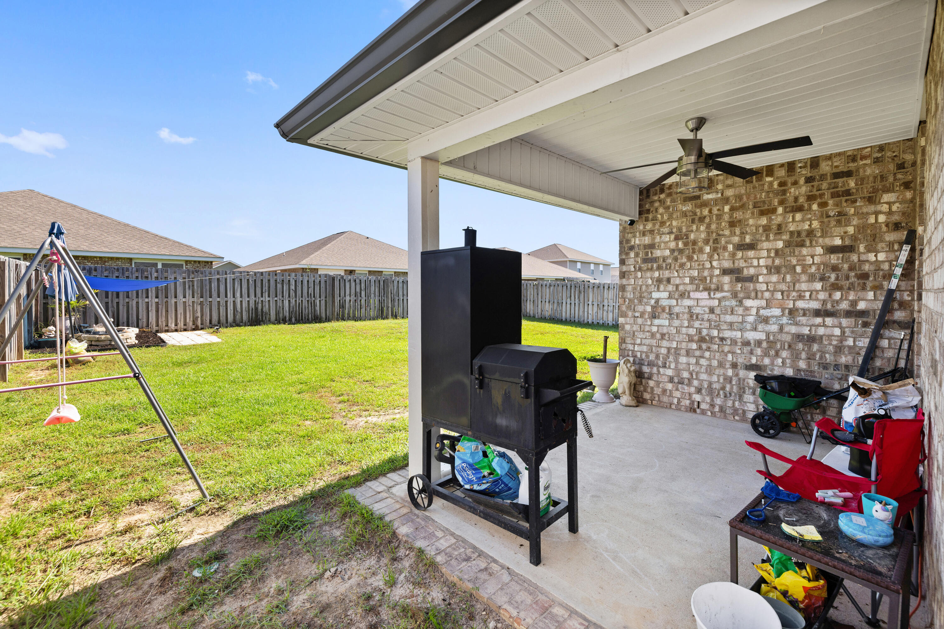 REDSTONE ESTATES - Residential Lease