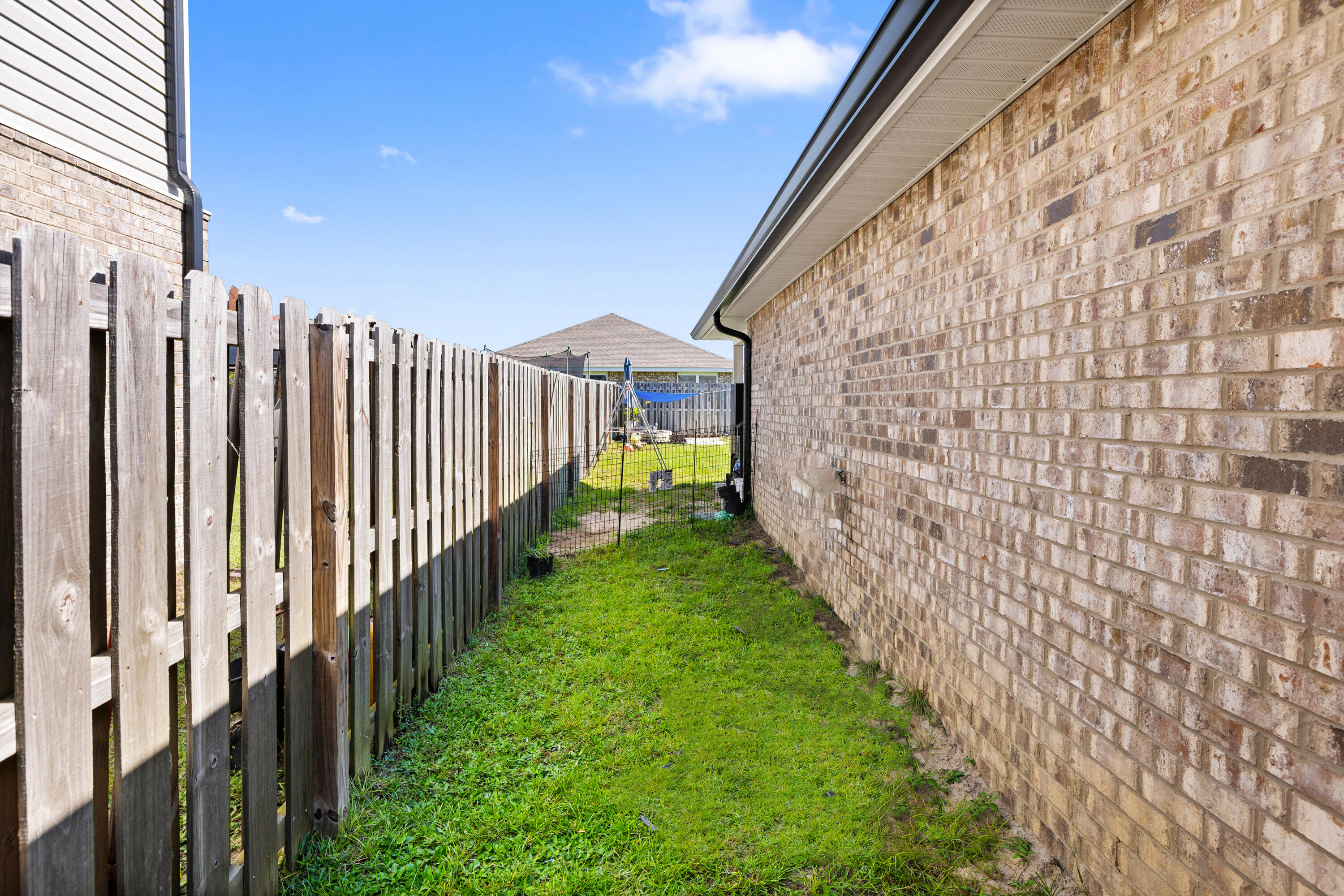 REDSTONE ESTATES - Residential Lease