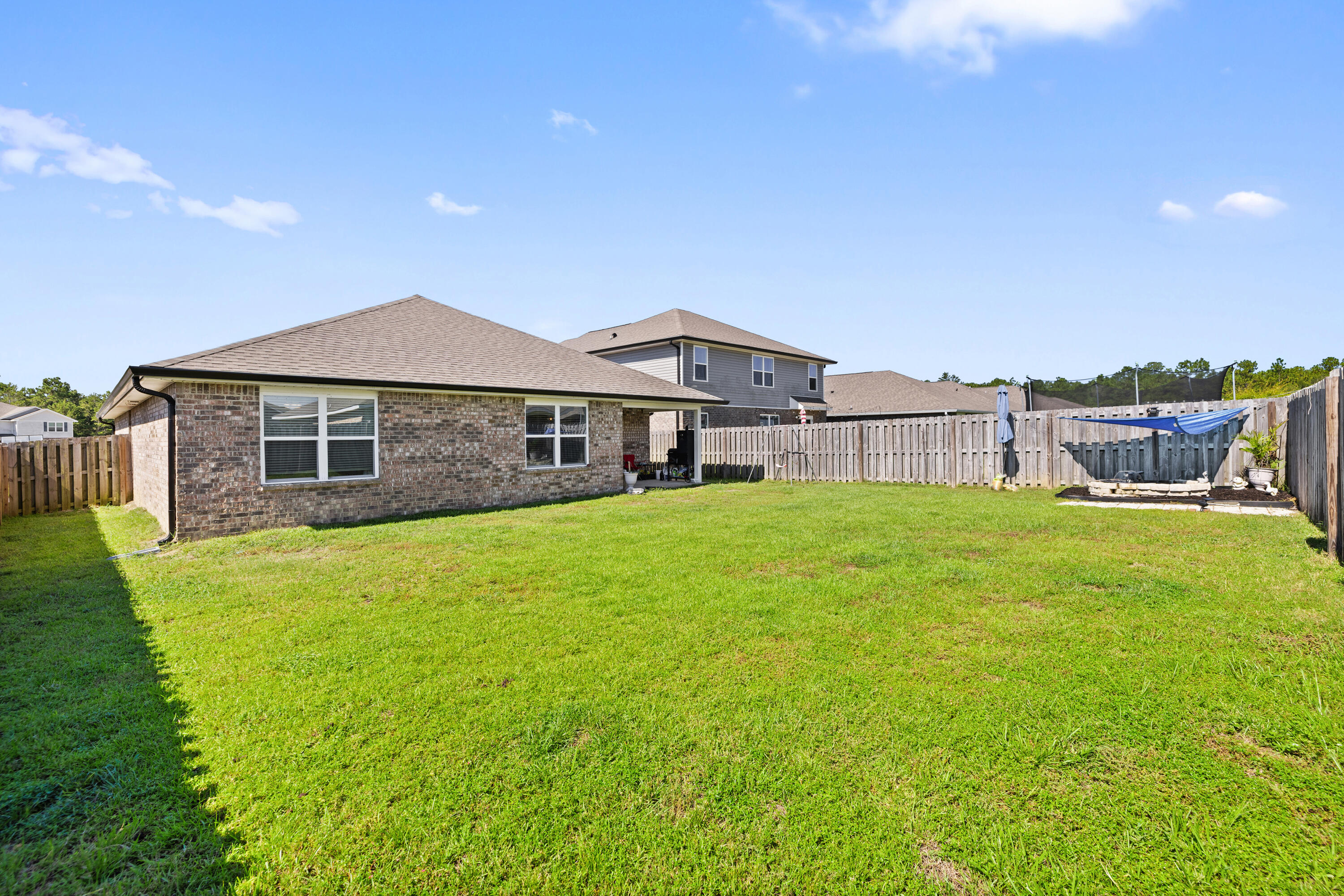 REDSTONE ESTATES - Residential Lease