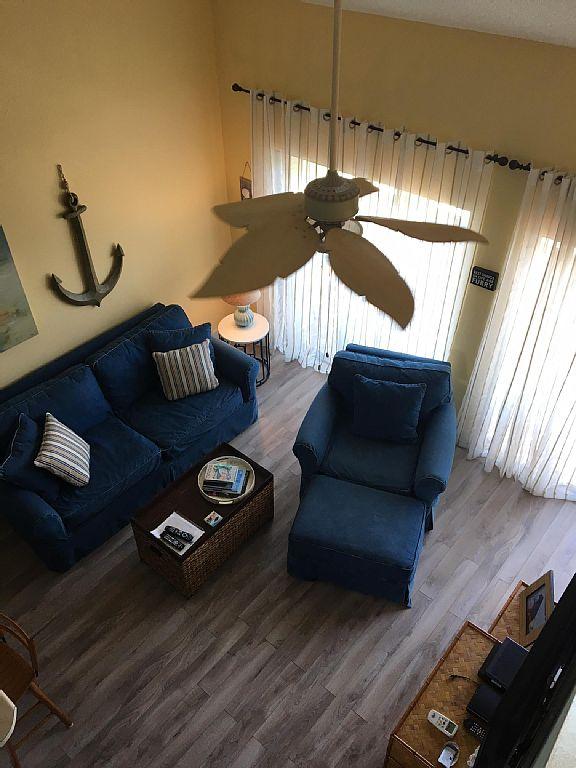 BEACHFRONT 2 PH 1 - Residential