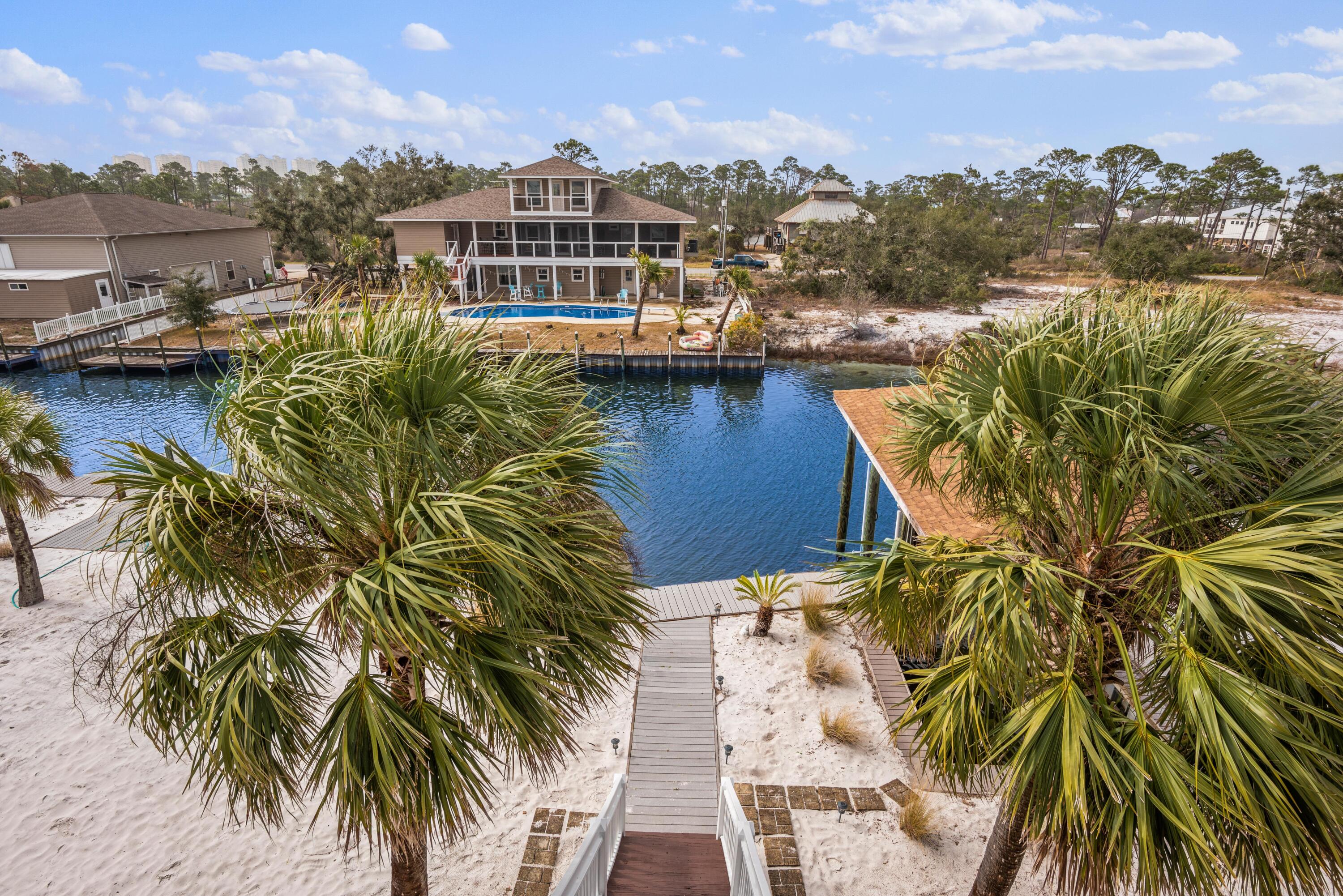 SIGUENZA COVE - Residential