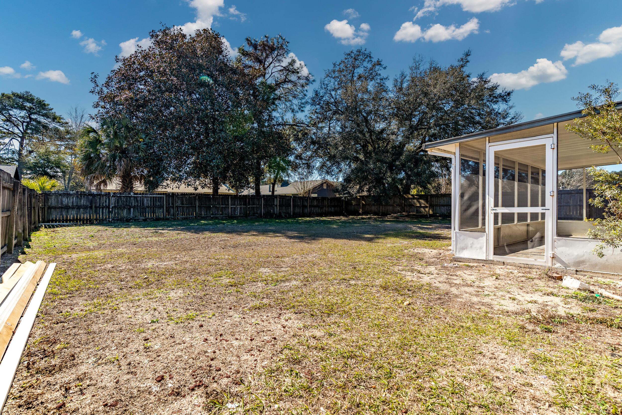 OAKRIDGE MANOR - Residential