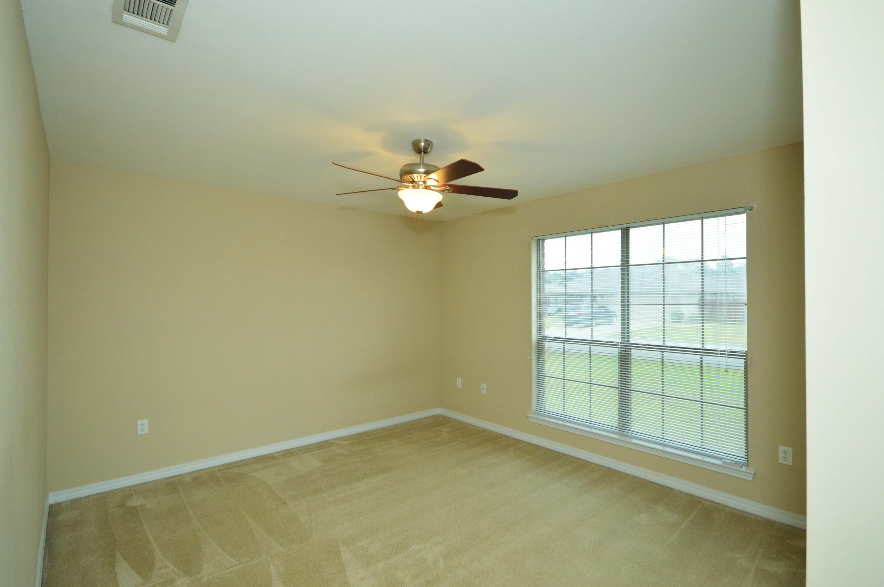 BAY PINES - Residential