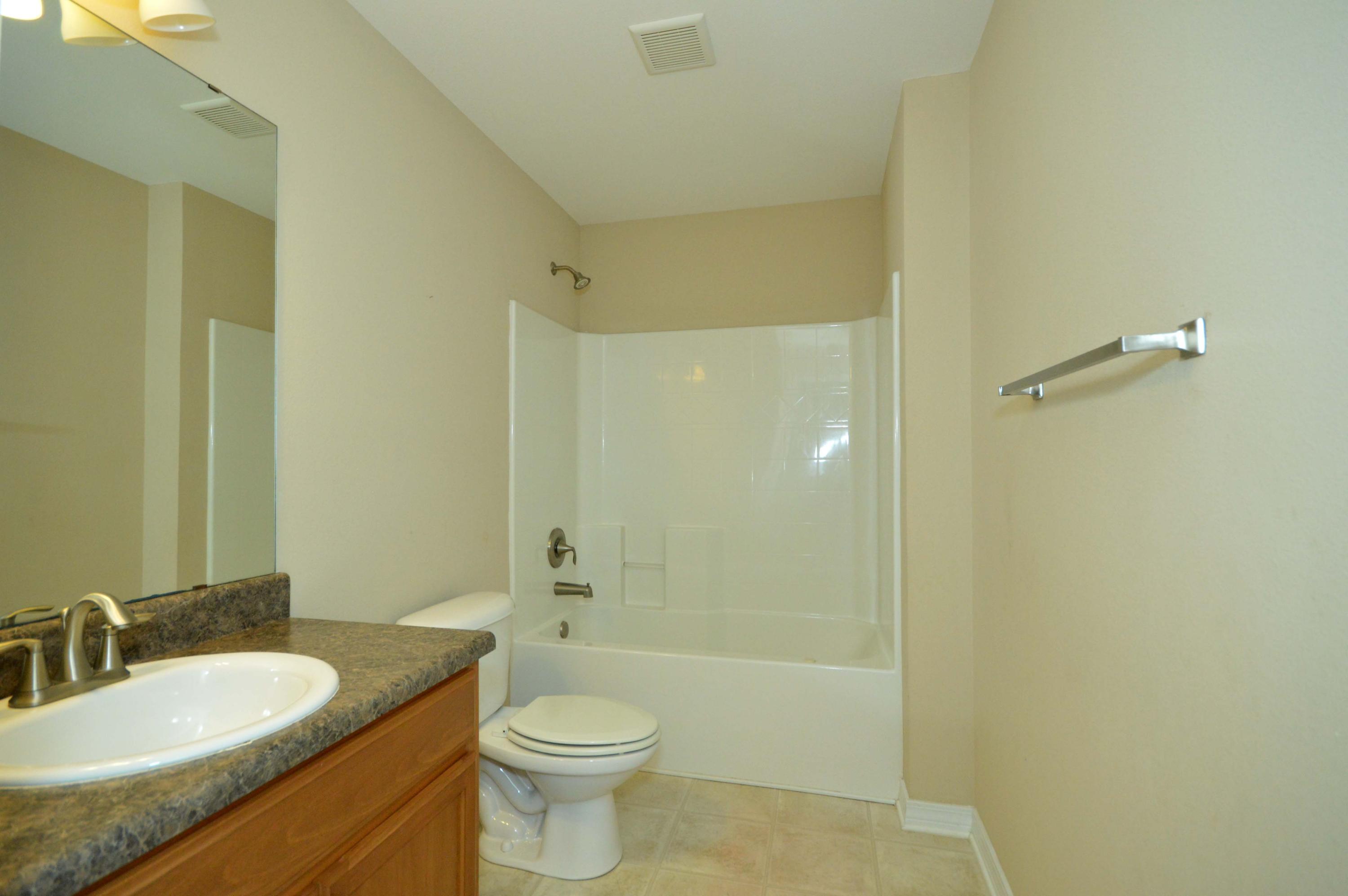 BAY PINES - Residential