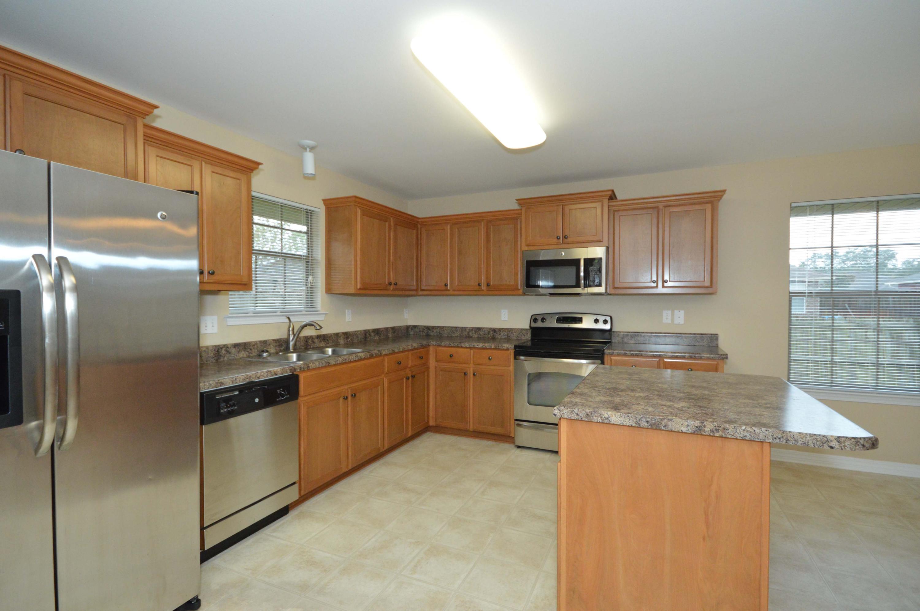 BAY PINES - Residential