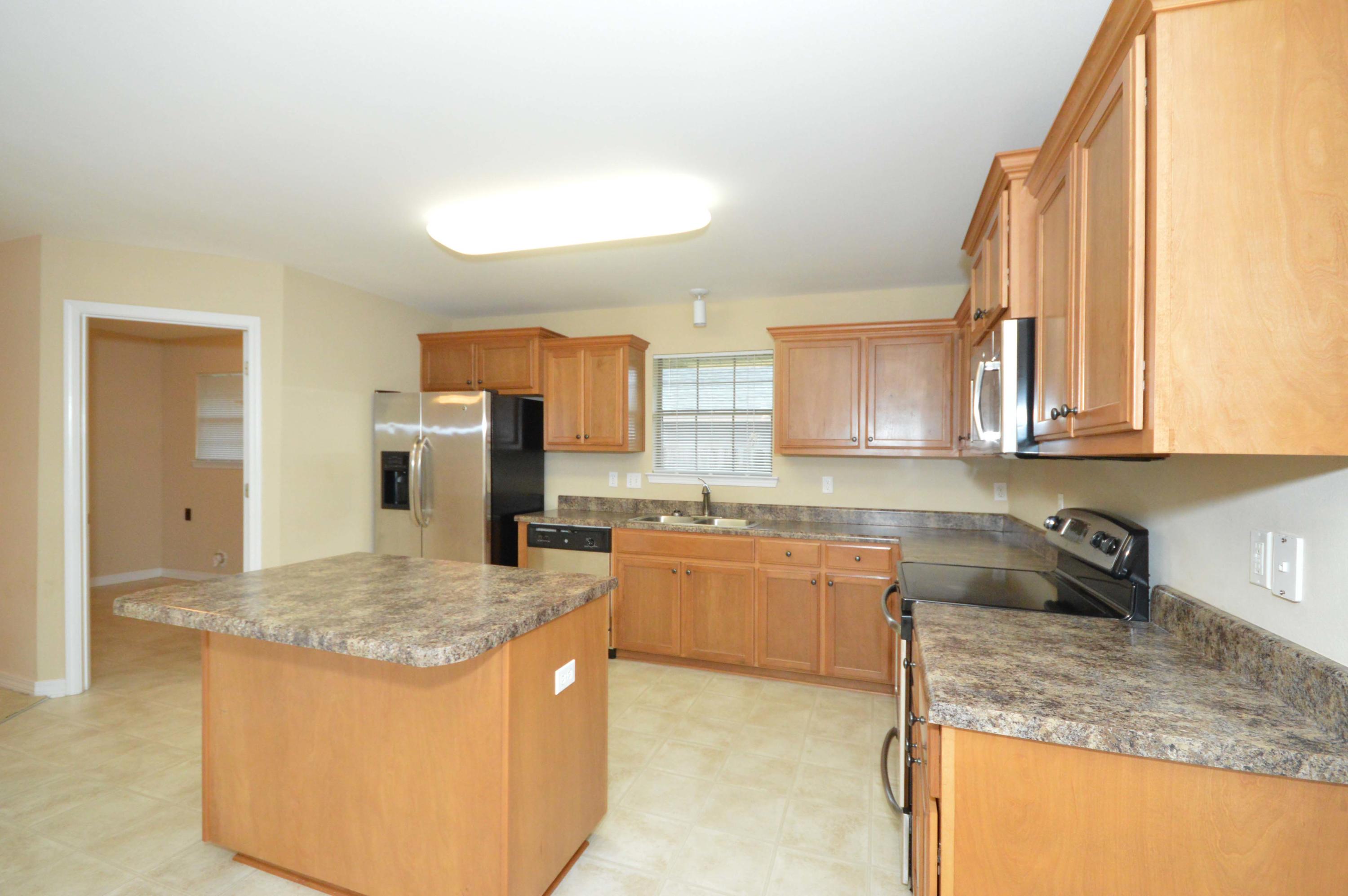 BAY PINES - Residential