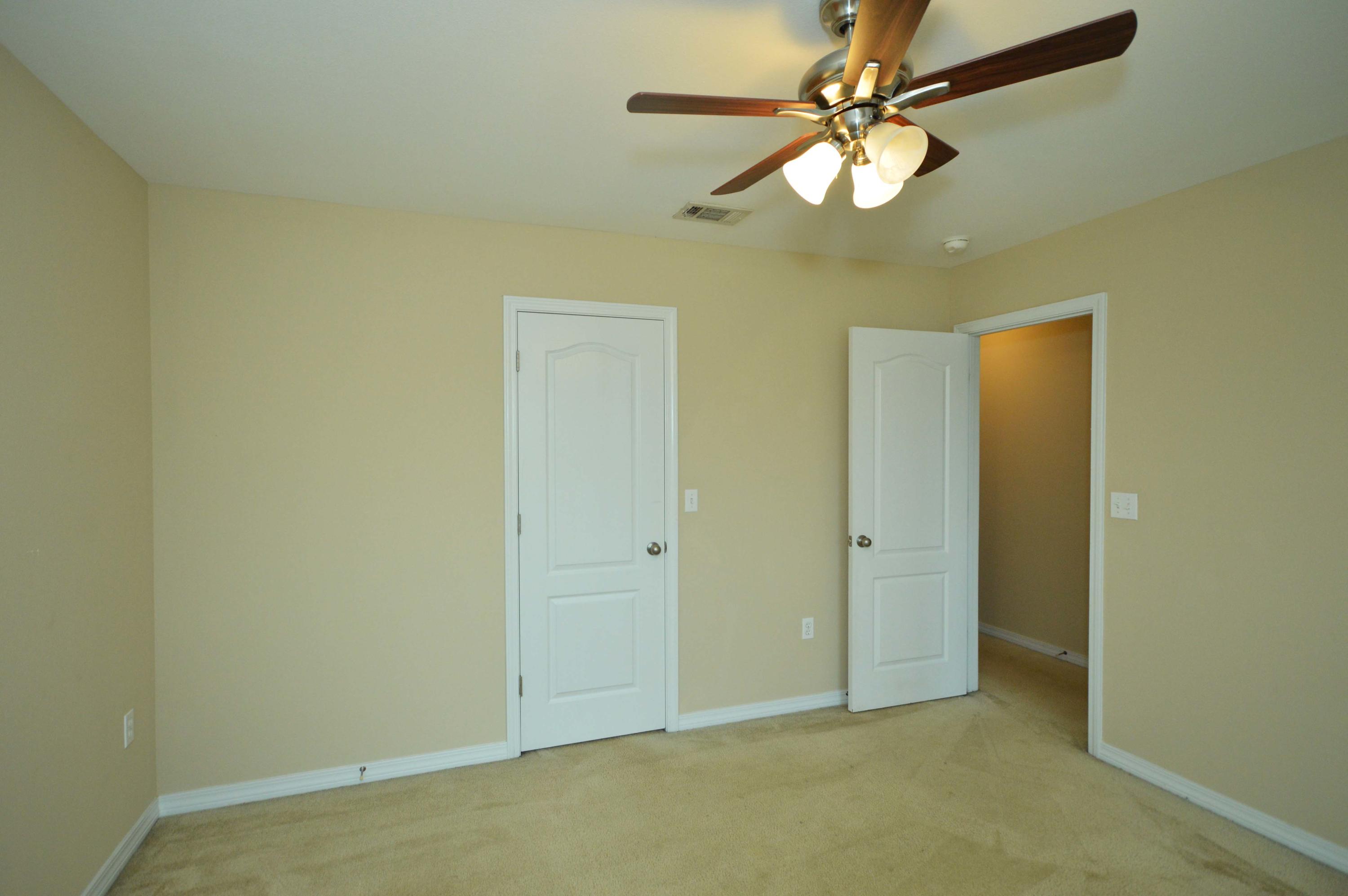 BAY PINES - Residential