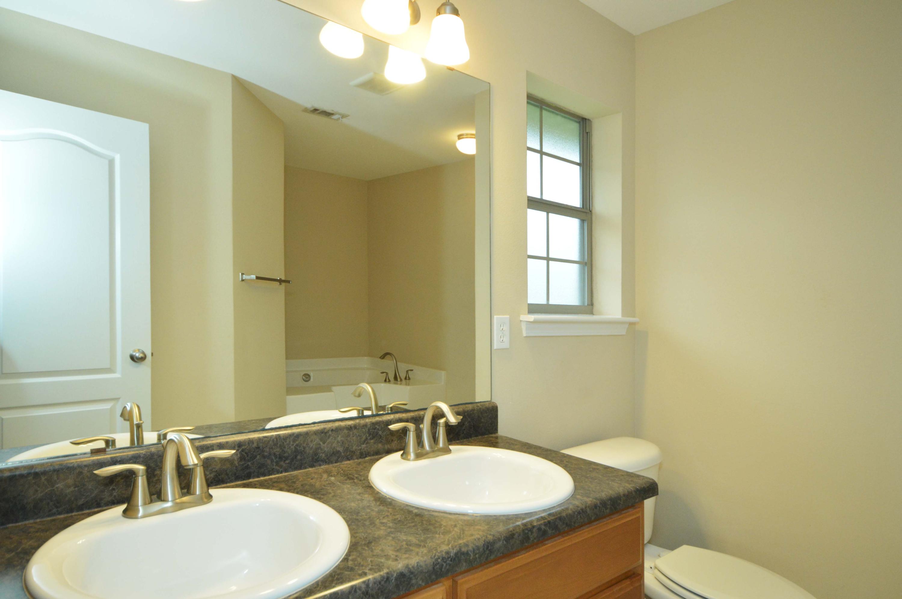 BAY PINES - Residential