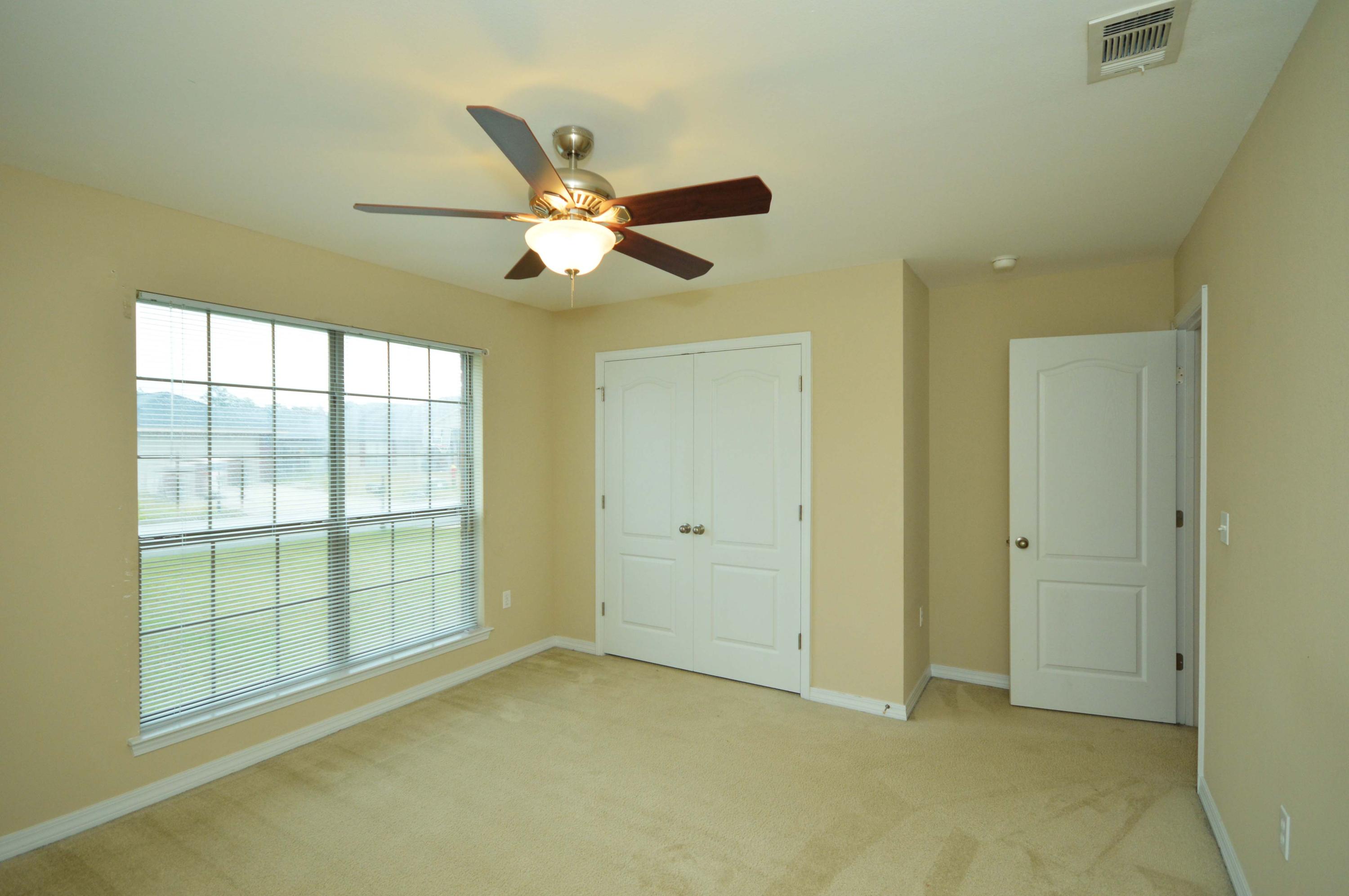 BAY PINES - Residential