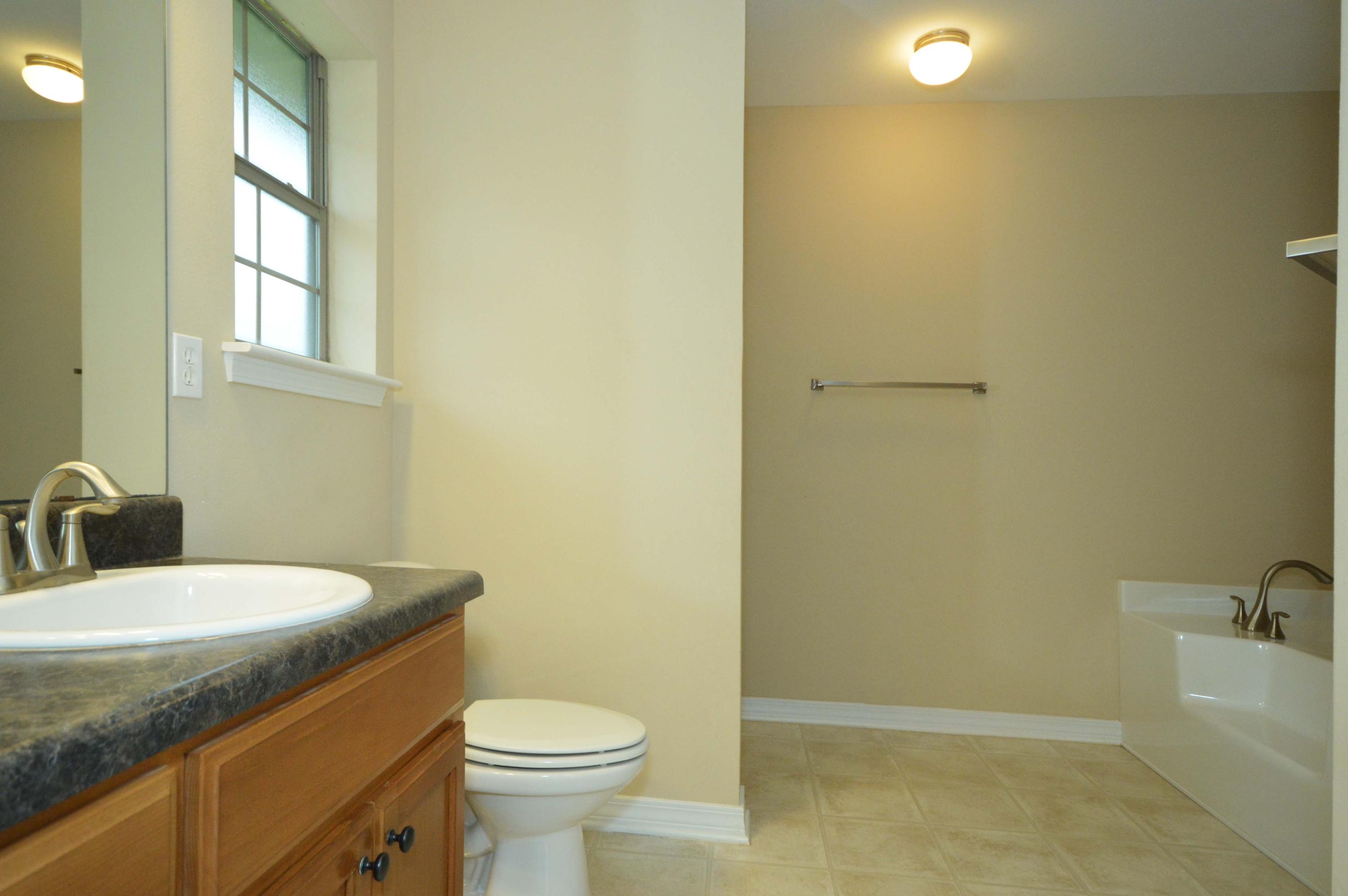 BAY PINES - Residential