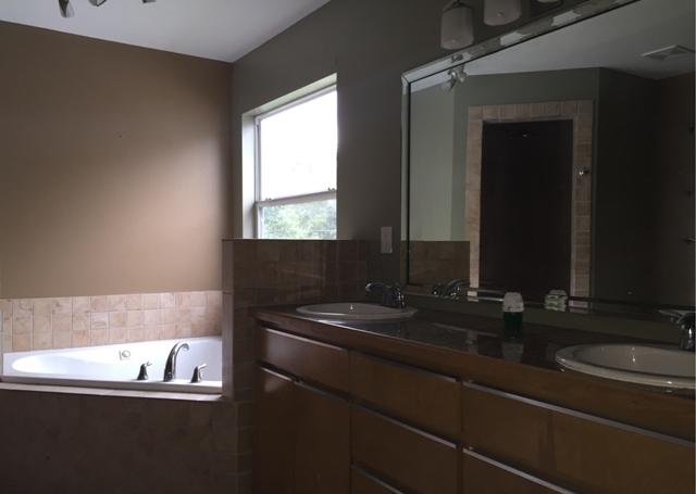 VALPARAISO PINECREST 6 - Residential