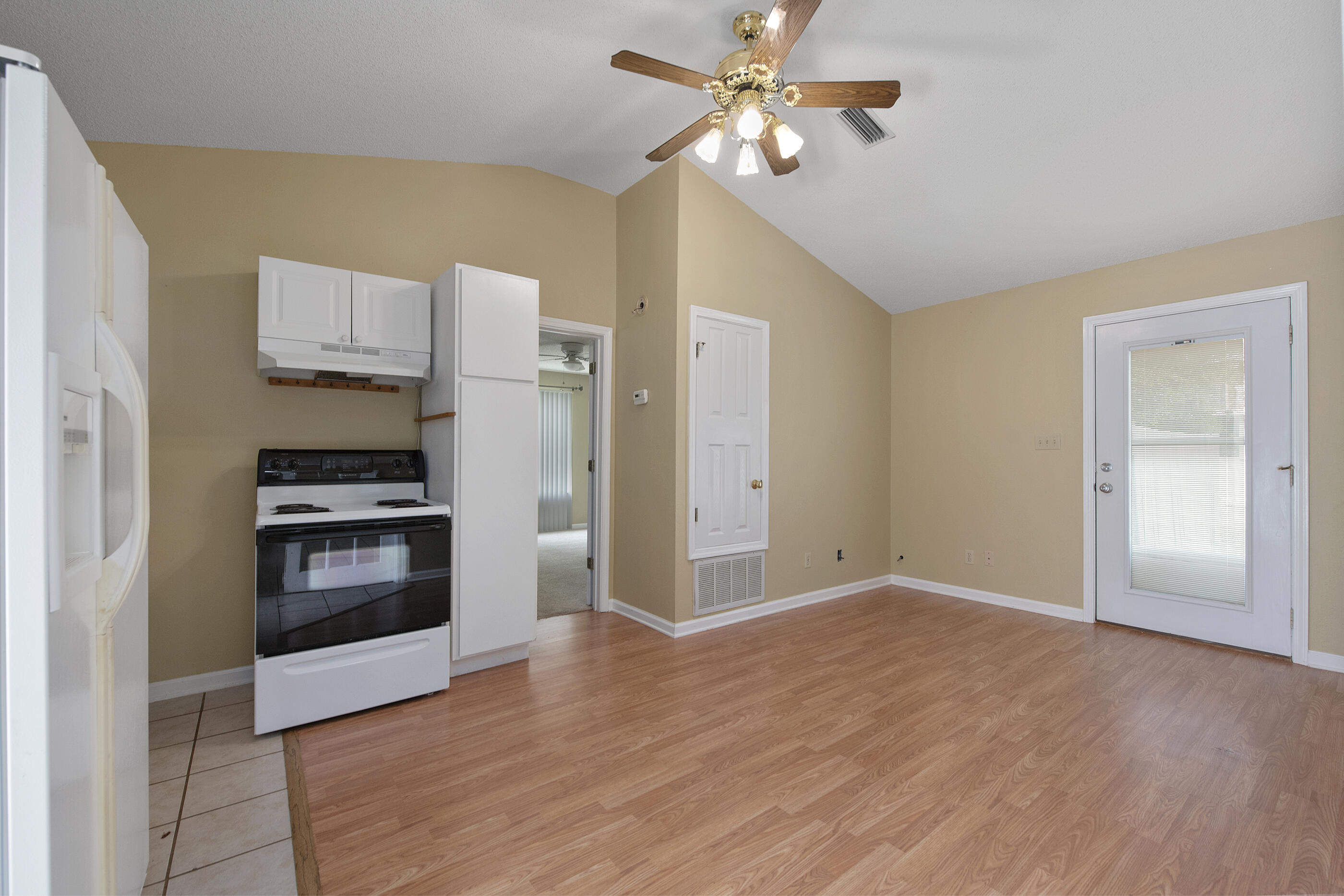 HOLLEY BY THE SEA - Residential