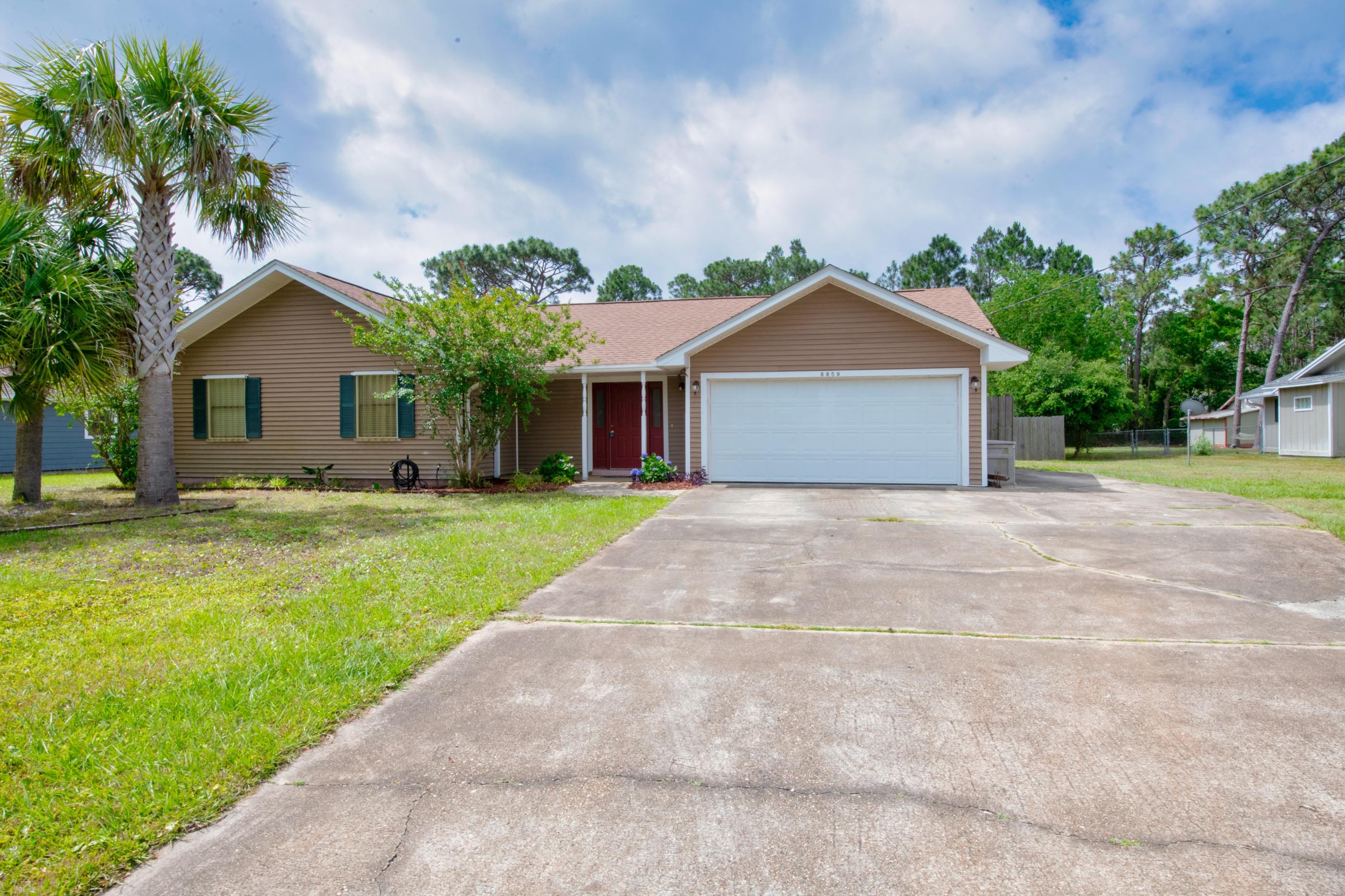 HOLLEY BY THE SEA - Residential