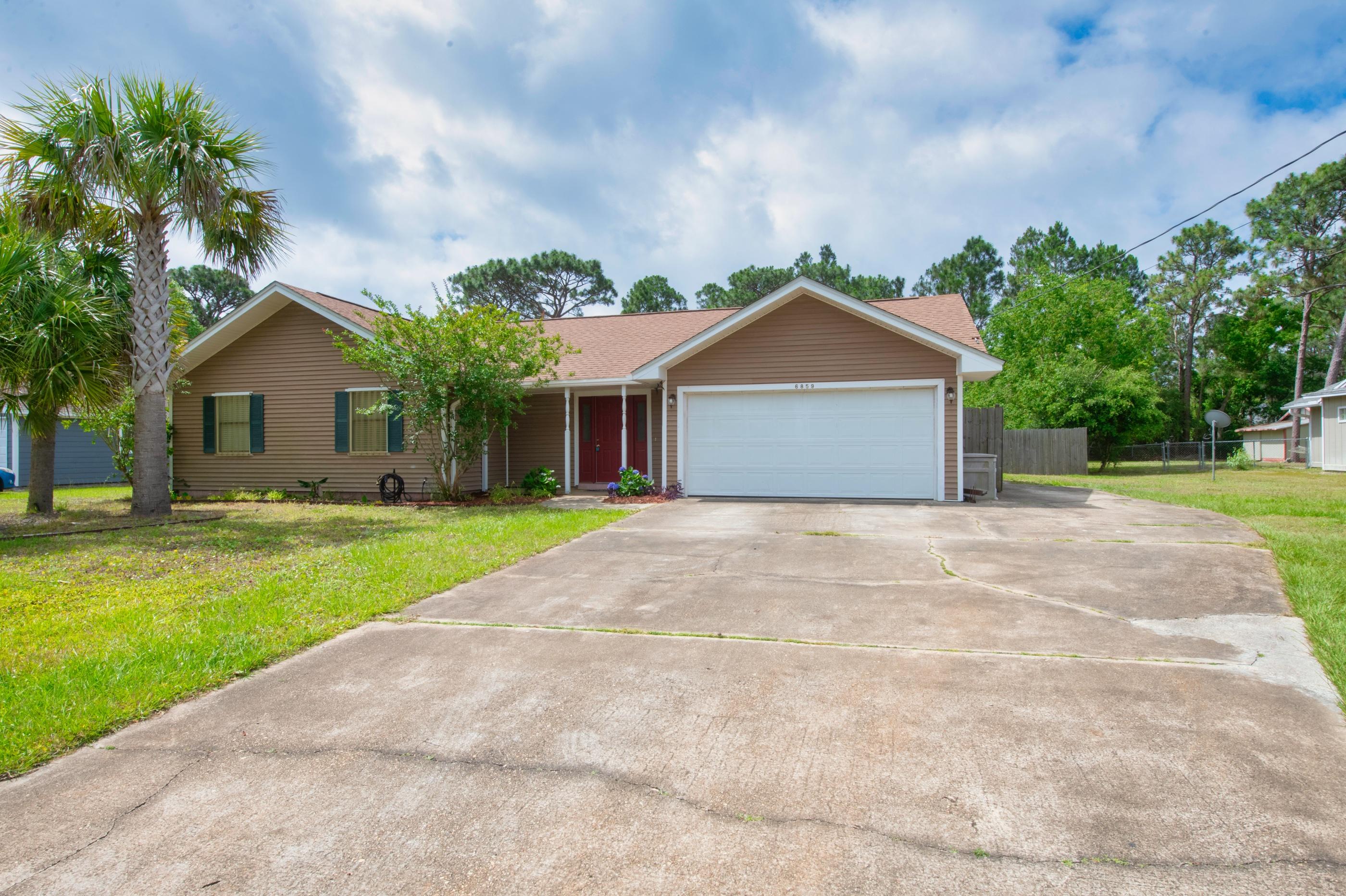 HOLLEY BY THE SEA - Residential