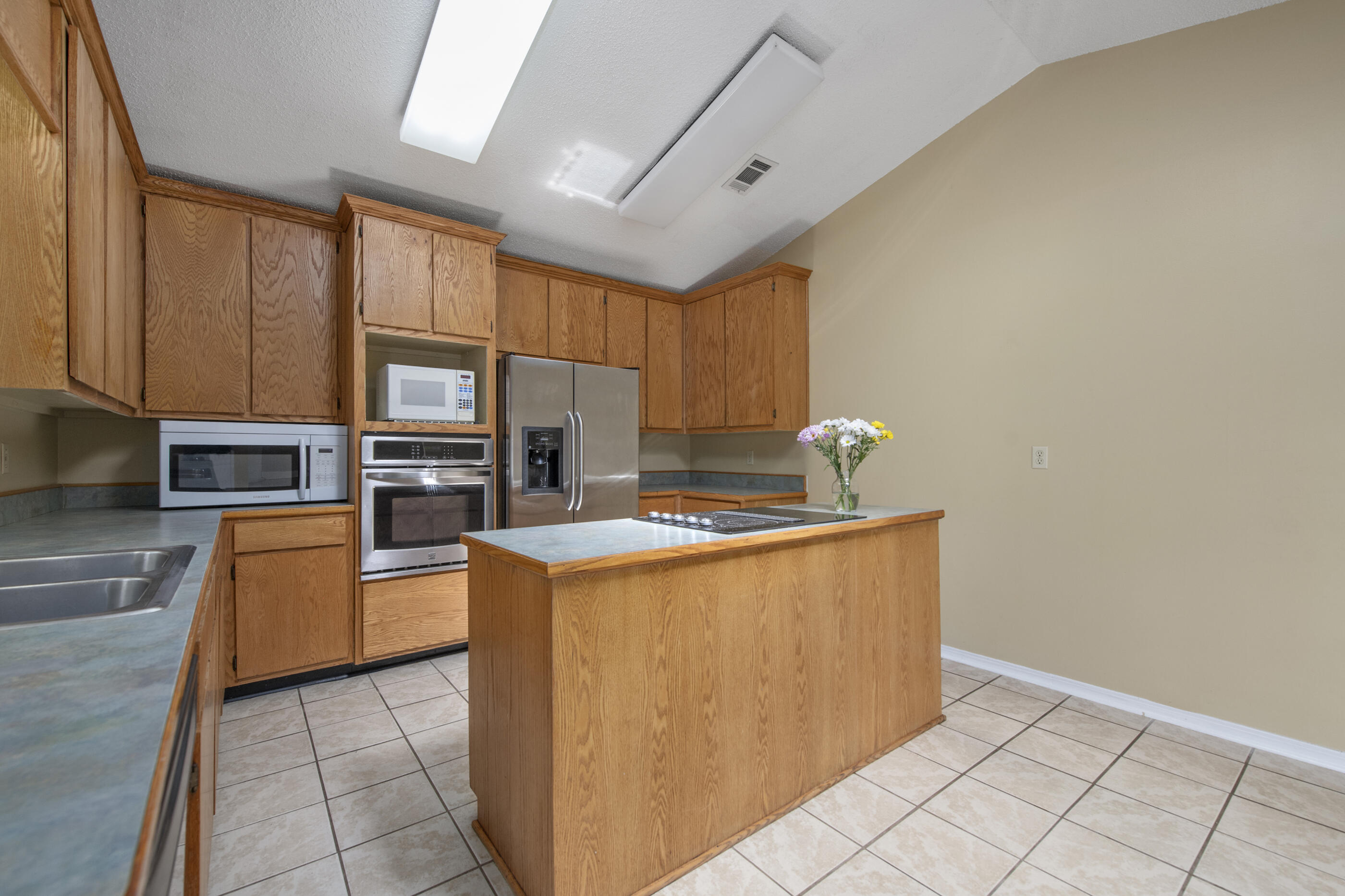 HOLLEY BY THE SEA - Residential