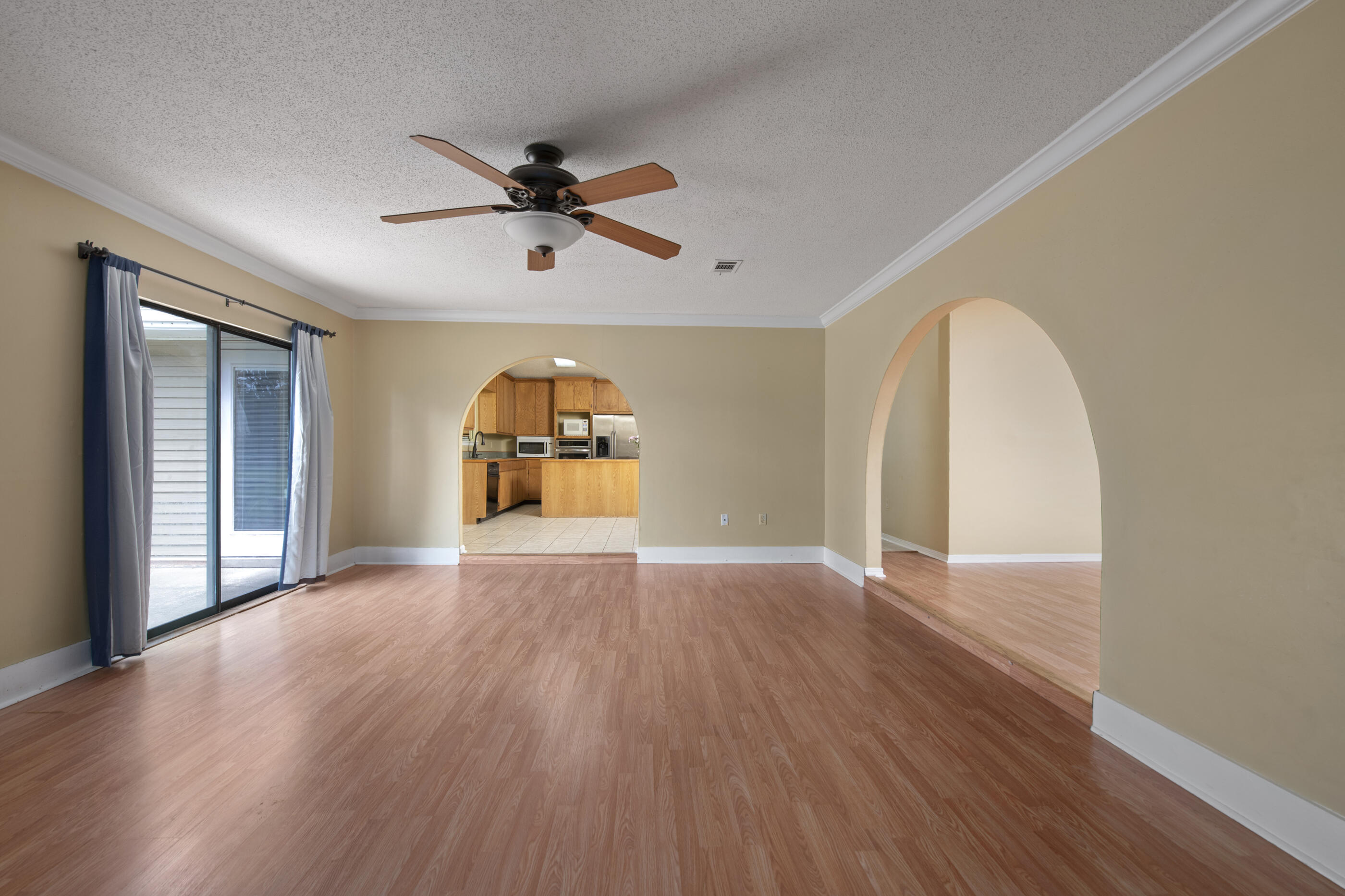 HOLLEY BY THE SEA - Residential