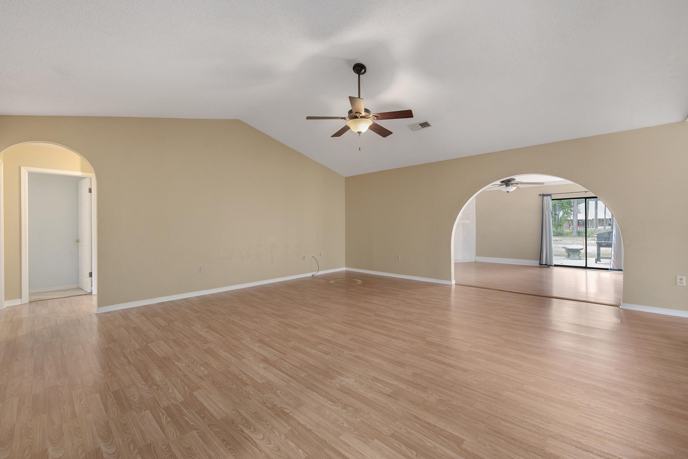 HOLLEY BY THE SEA - Residential