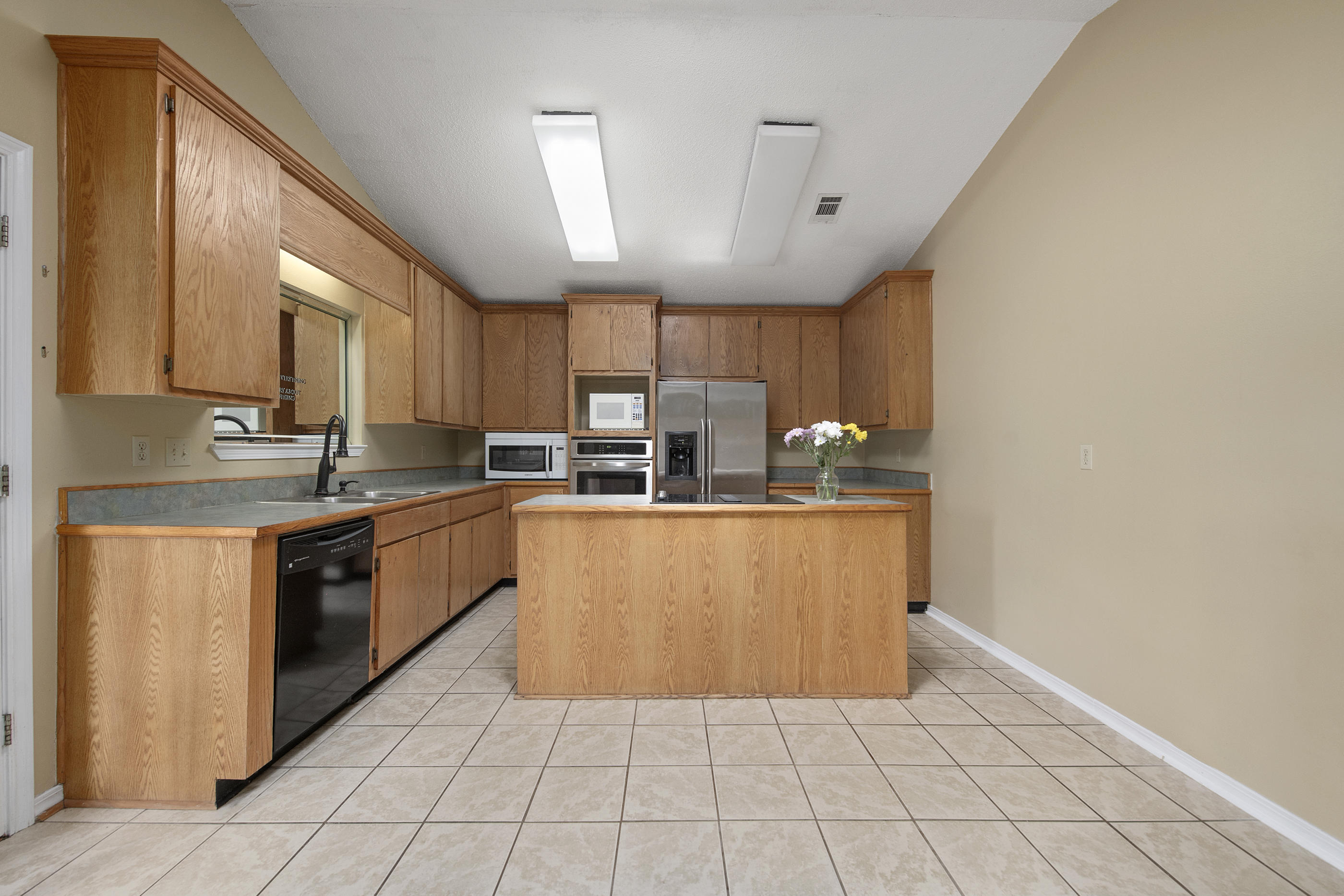 HOLLEY BY THE SEA - Residential