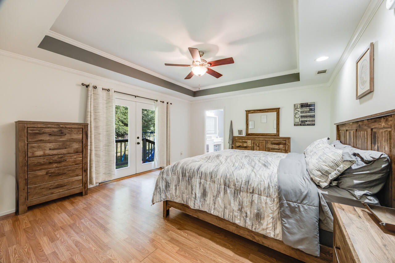 ROLLING HILLS ESTATES - Residential