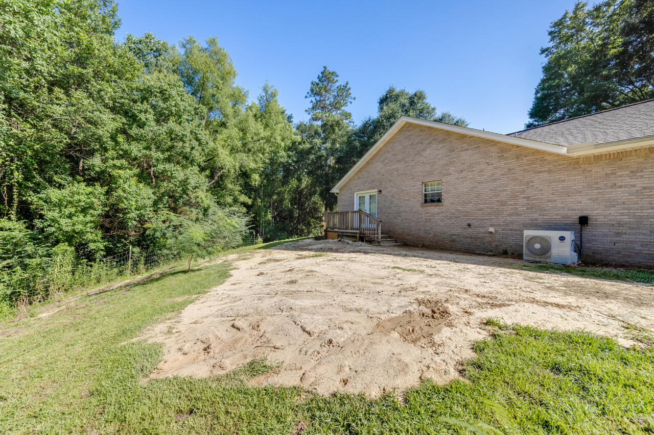 ROLLING HILLS ESTATES - Residential