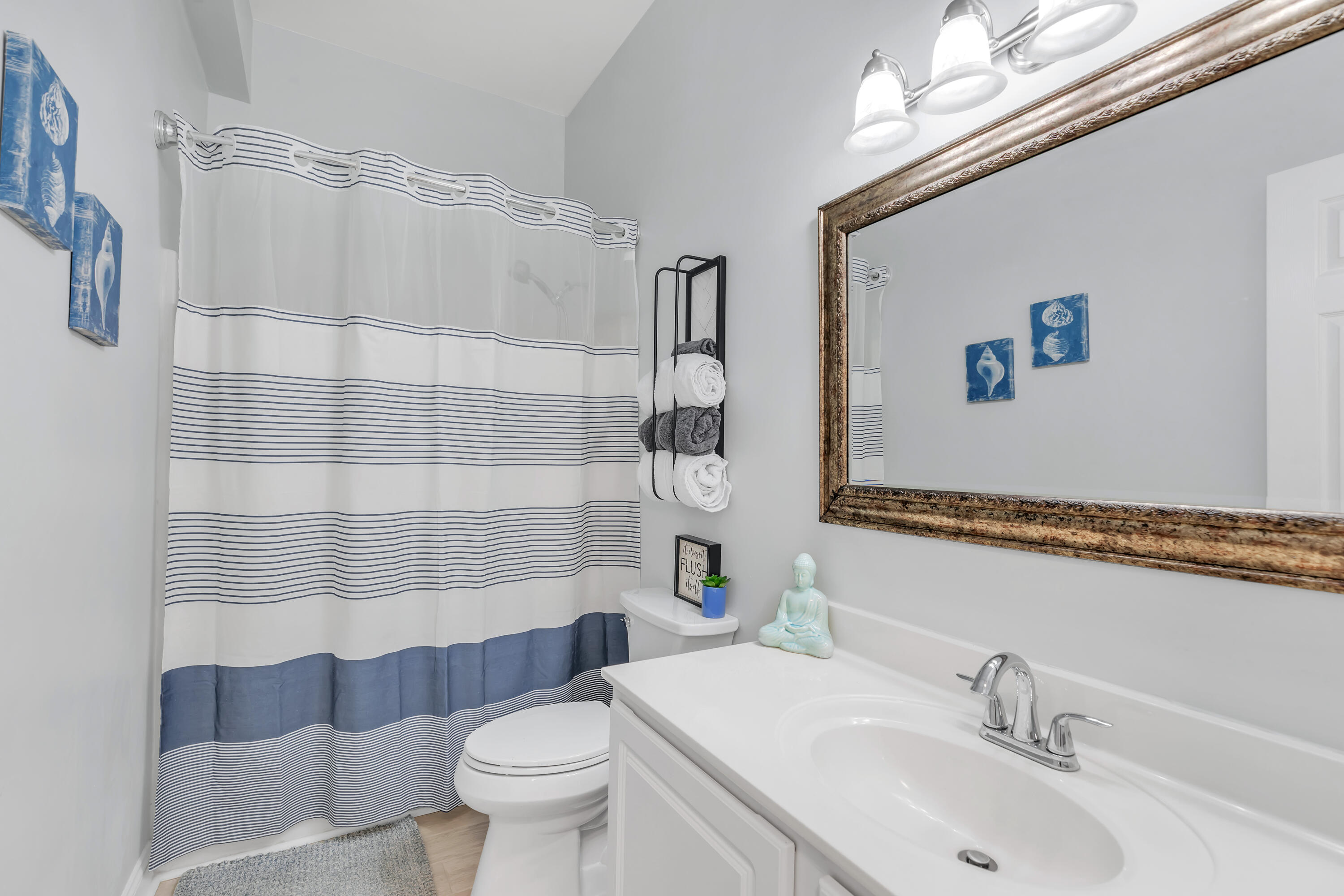 LAGUNA LANDING - Residential Lease