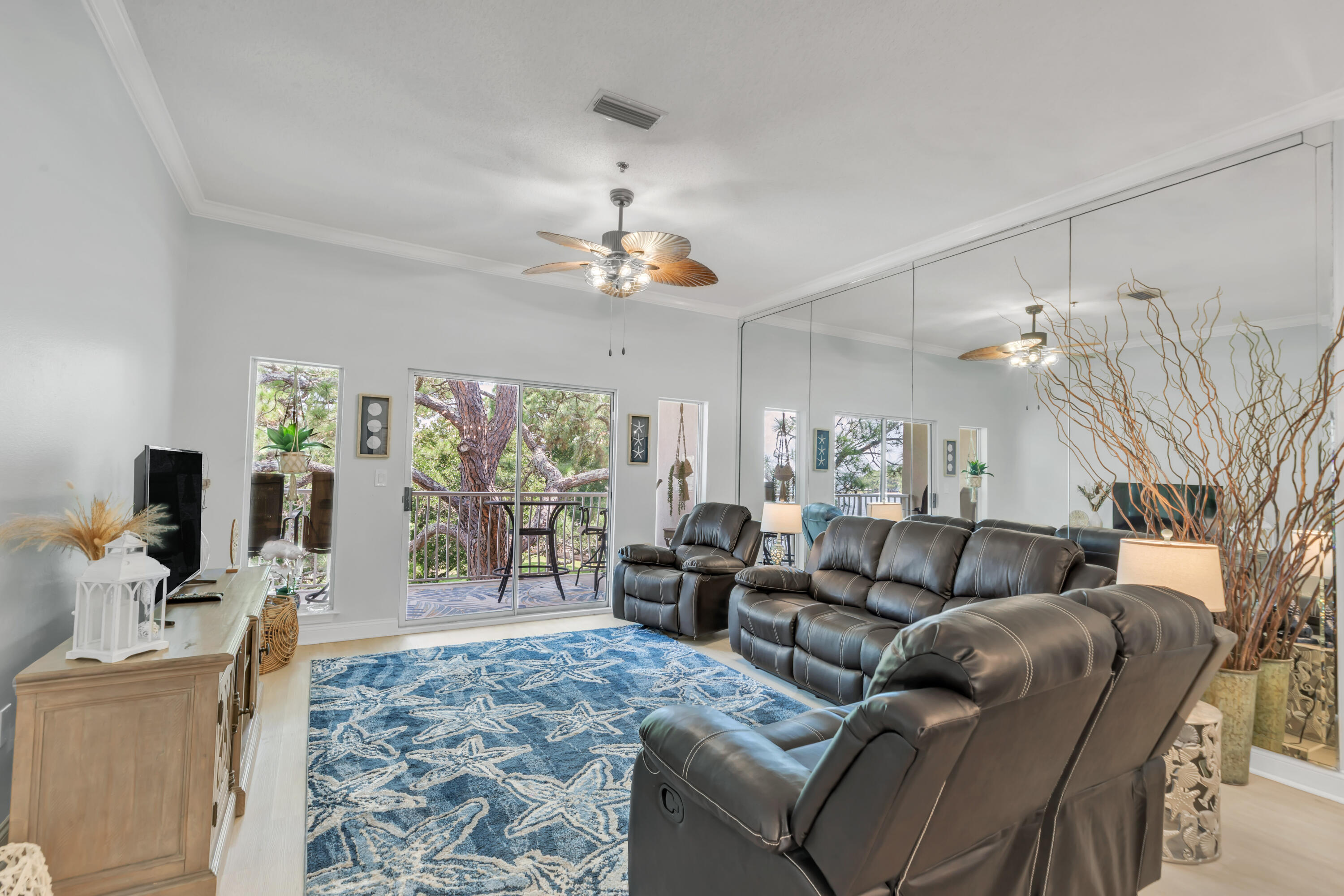 LAGUNA LANDING - Residential Lease