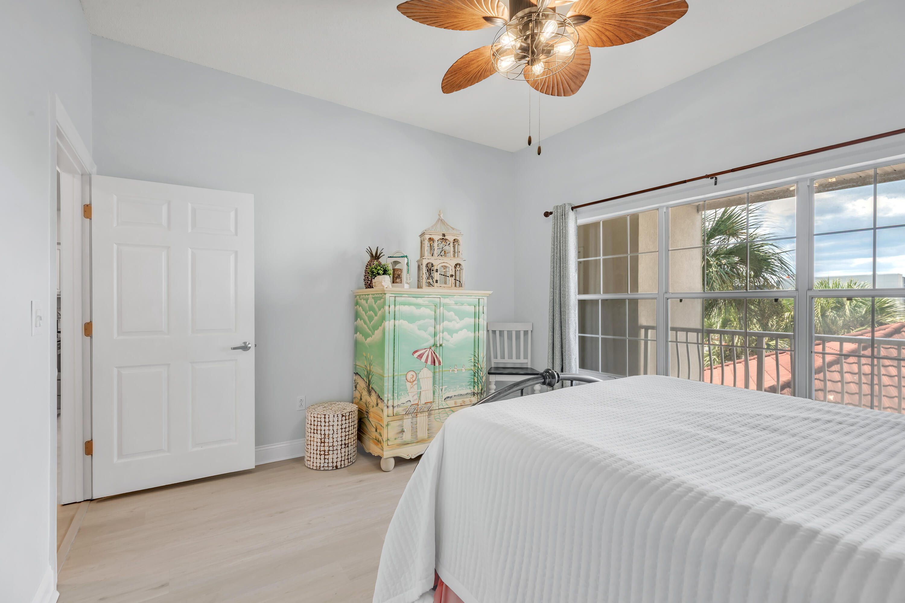 LAGUNA LANDING - Residential Lease
