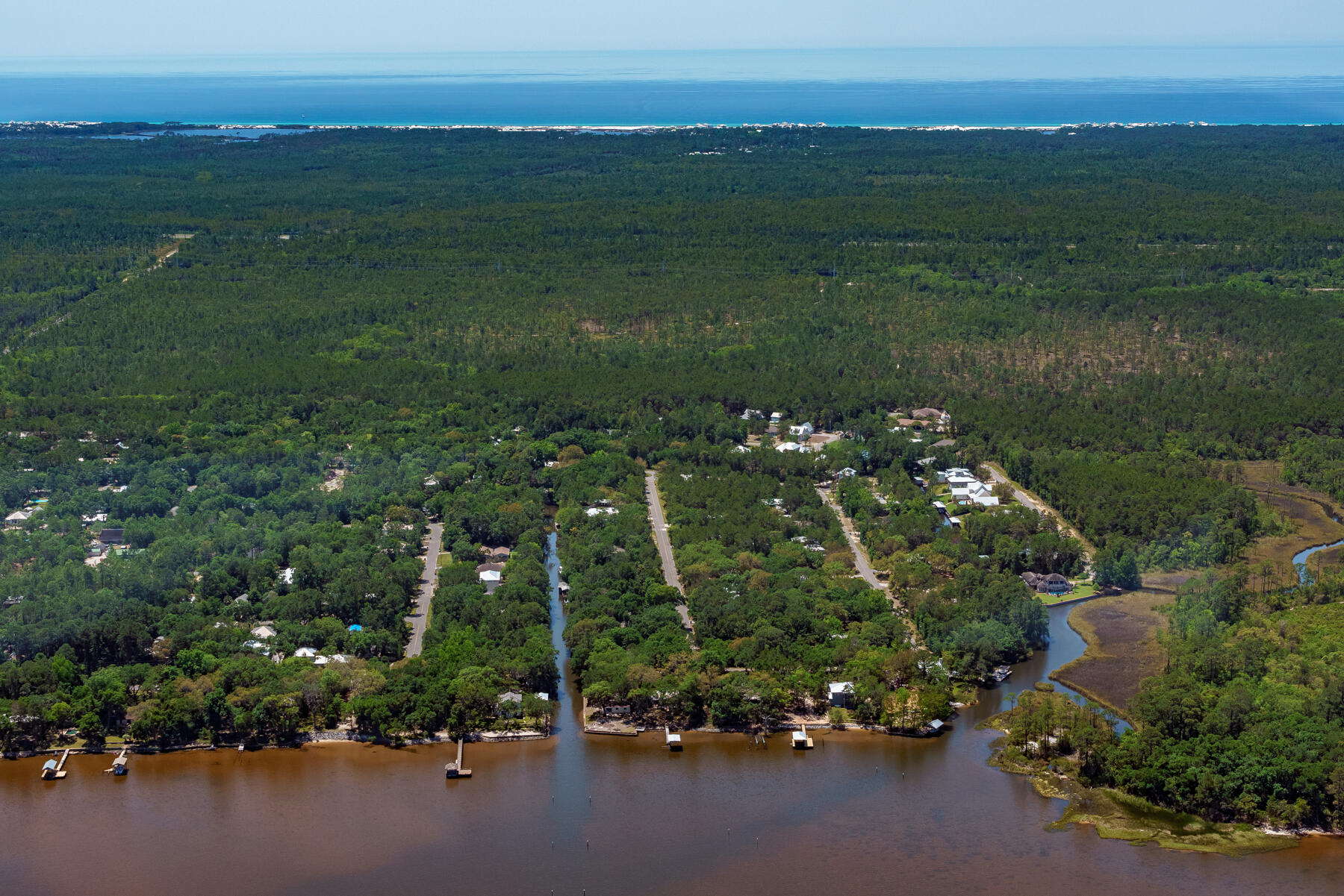 DAUGHETTES AMENDED - Land