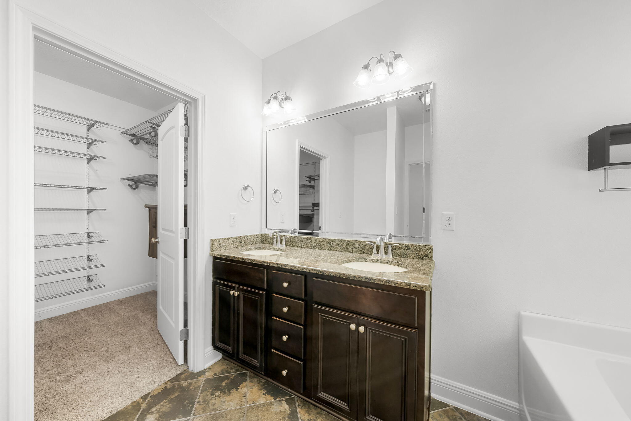WHISPERING LAKE - Residential Lease