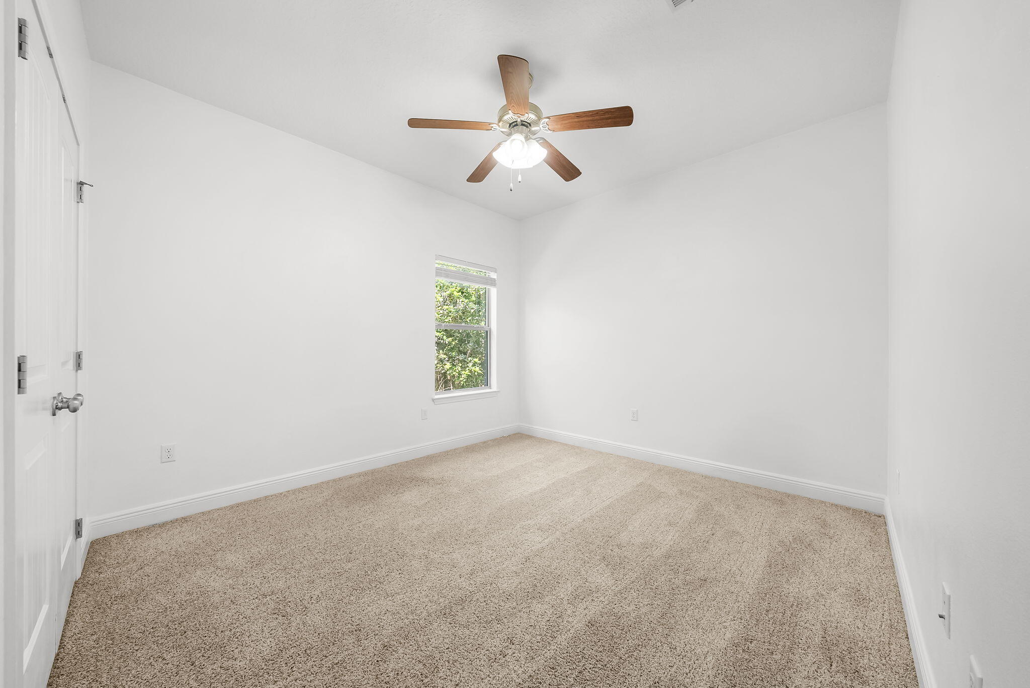 WHISPERING LAKE - Residential Lease