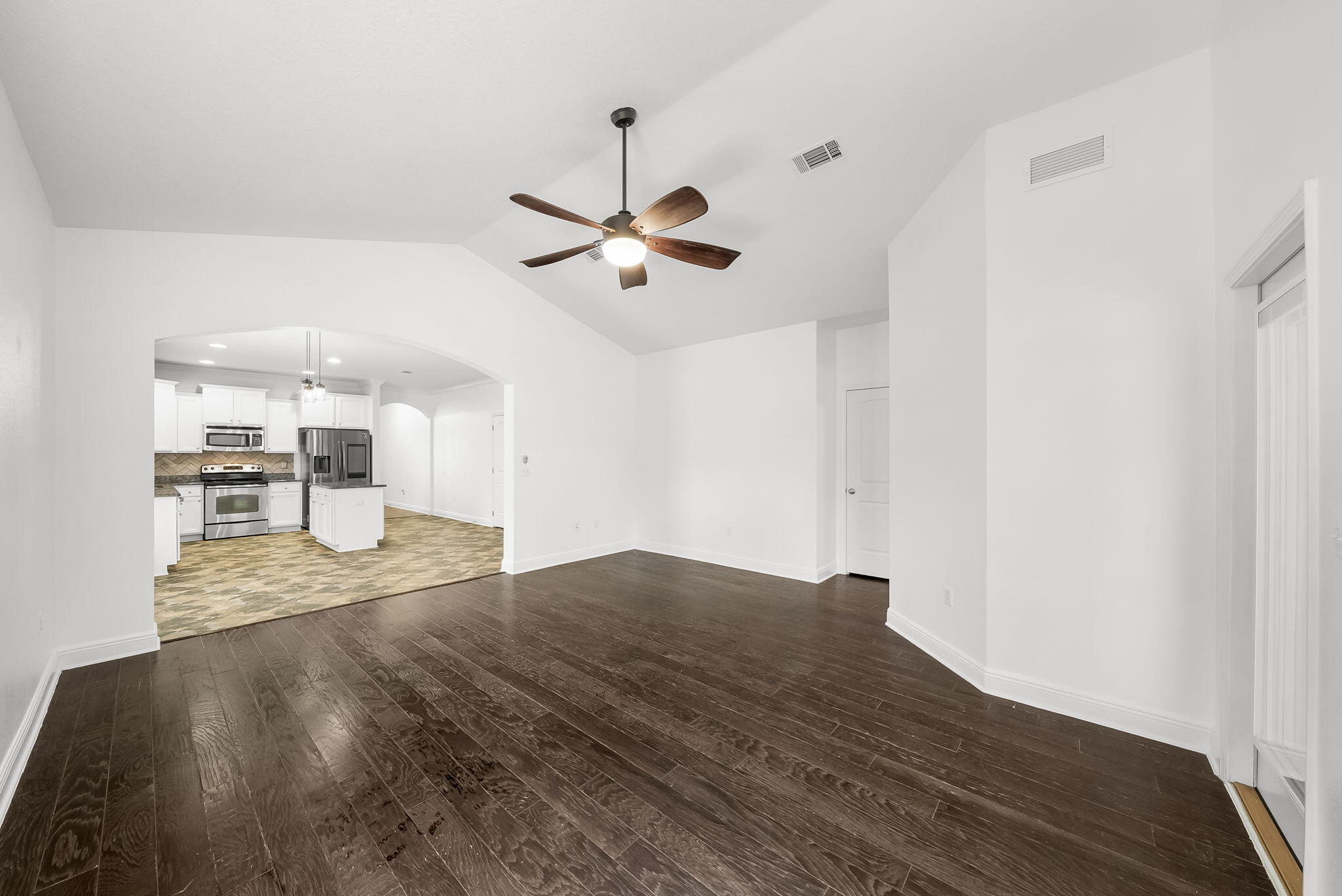 WHISPERING LAKE - Residential Lease