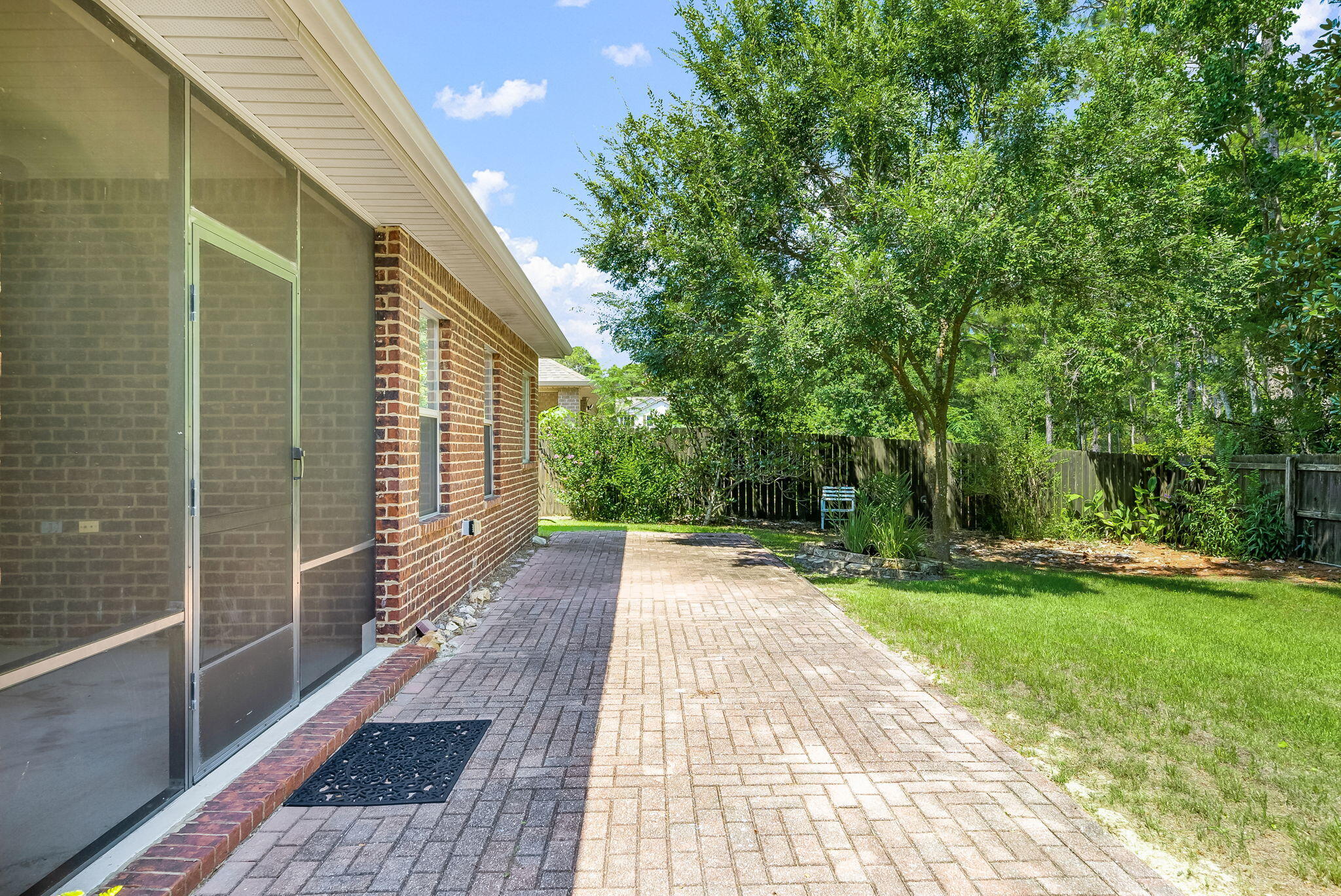 WHISPERING LAKE - Residential Lease