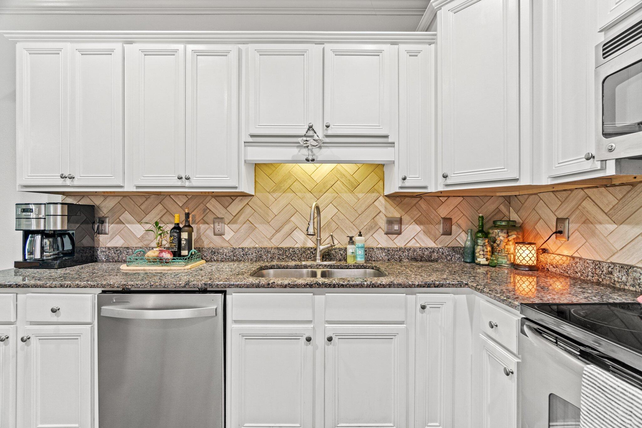 WHISPERING LAKE - Residential Lease
