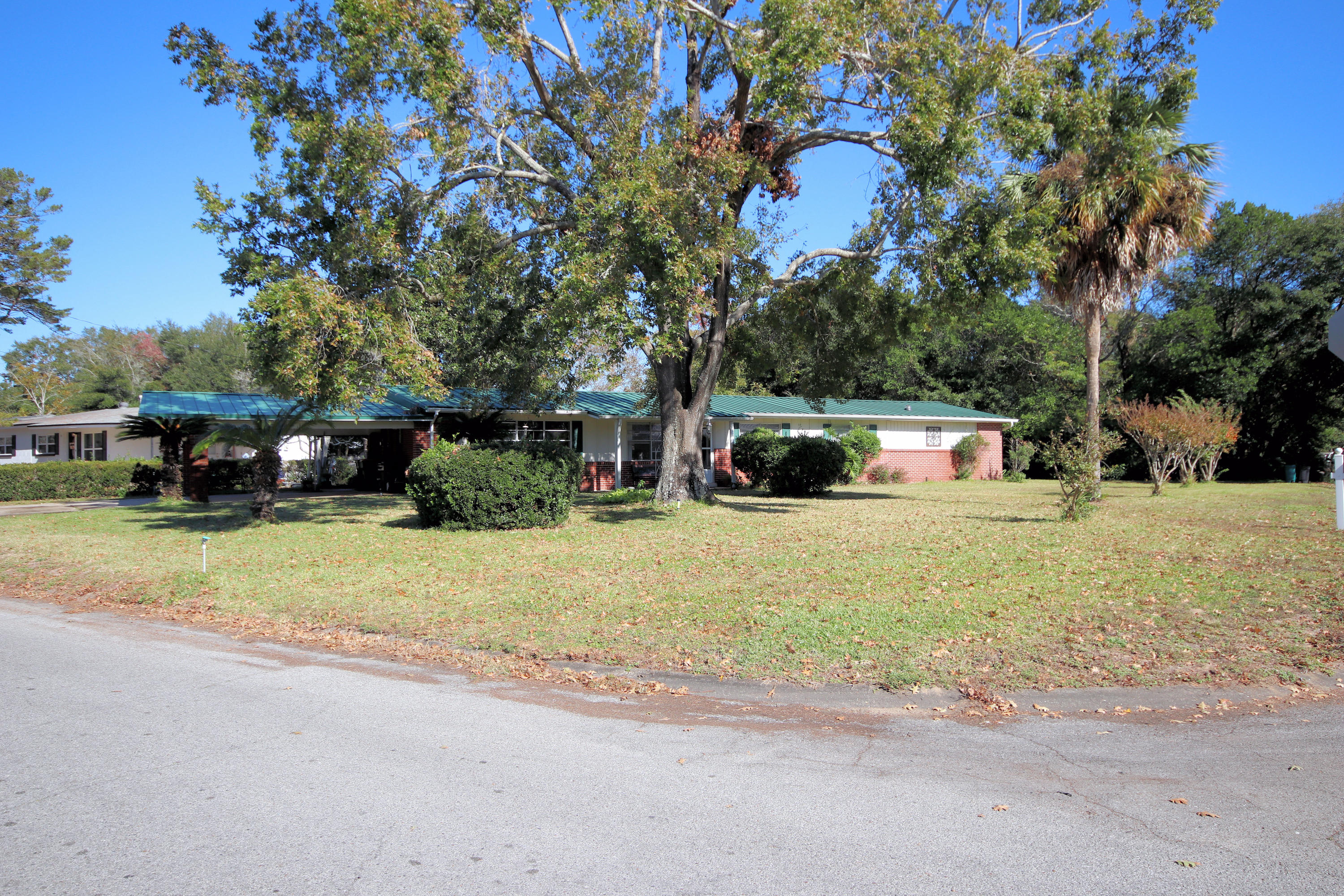 GARNIERS BEACH 7TH - Residential